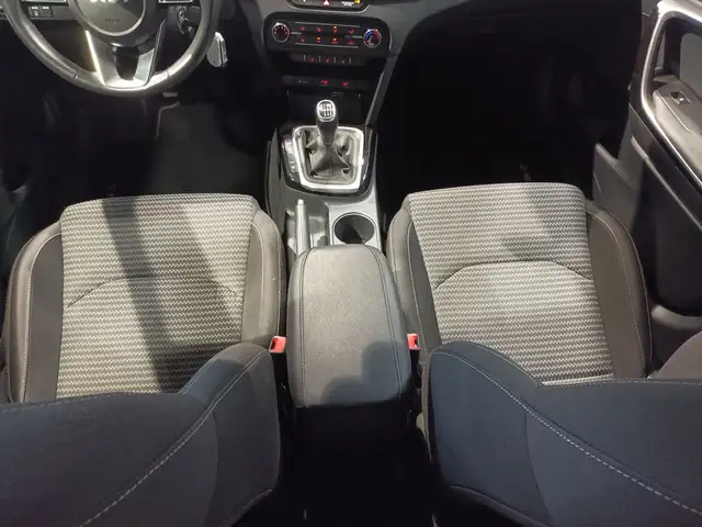 Kia Ceed view 14