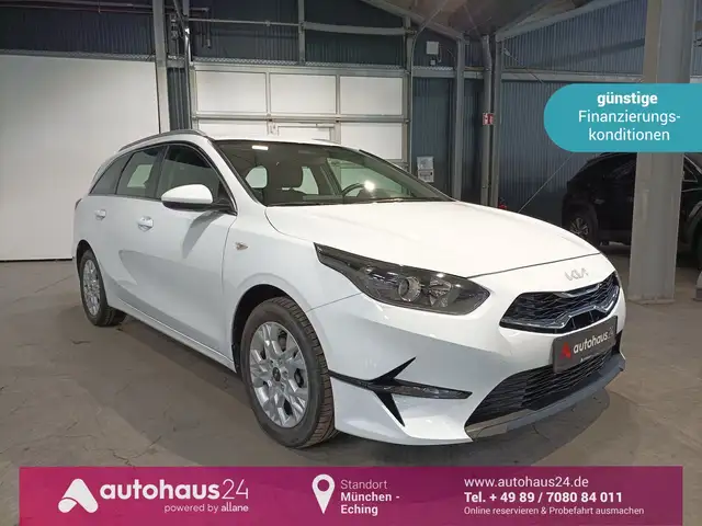 2025 Kia Ceed in White for sale
