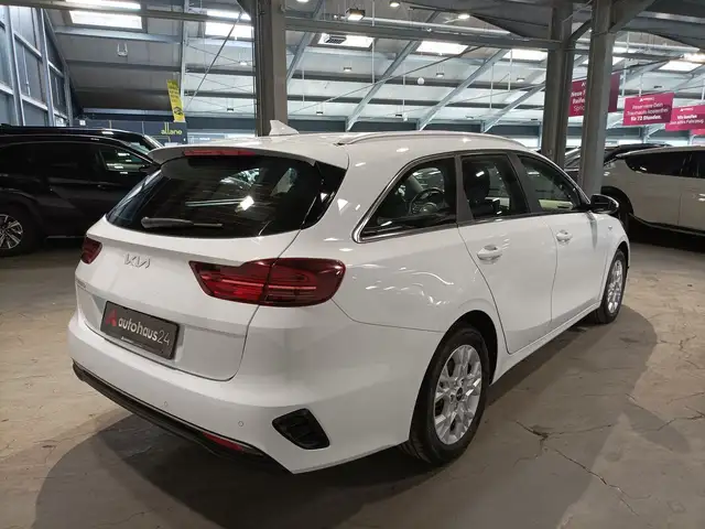 Kia Ceed view 5