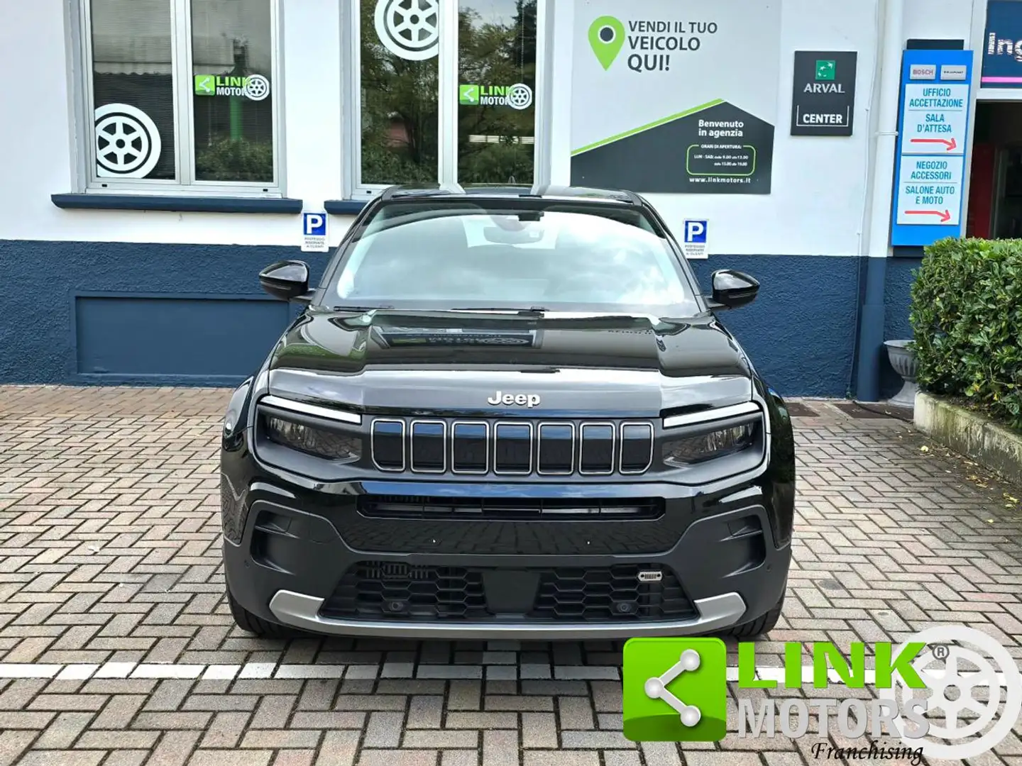 Jeep Avenger 1.2 Turbo 100 CV ALTITUDE PREZZO PROMO Schwarz - 2