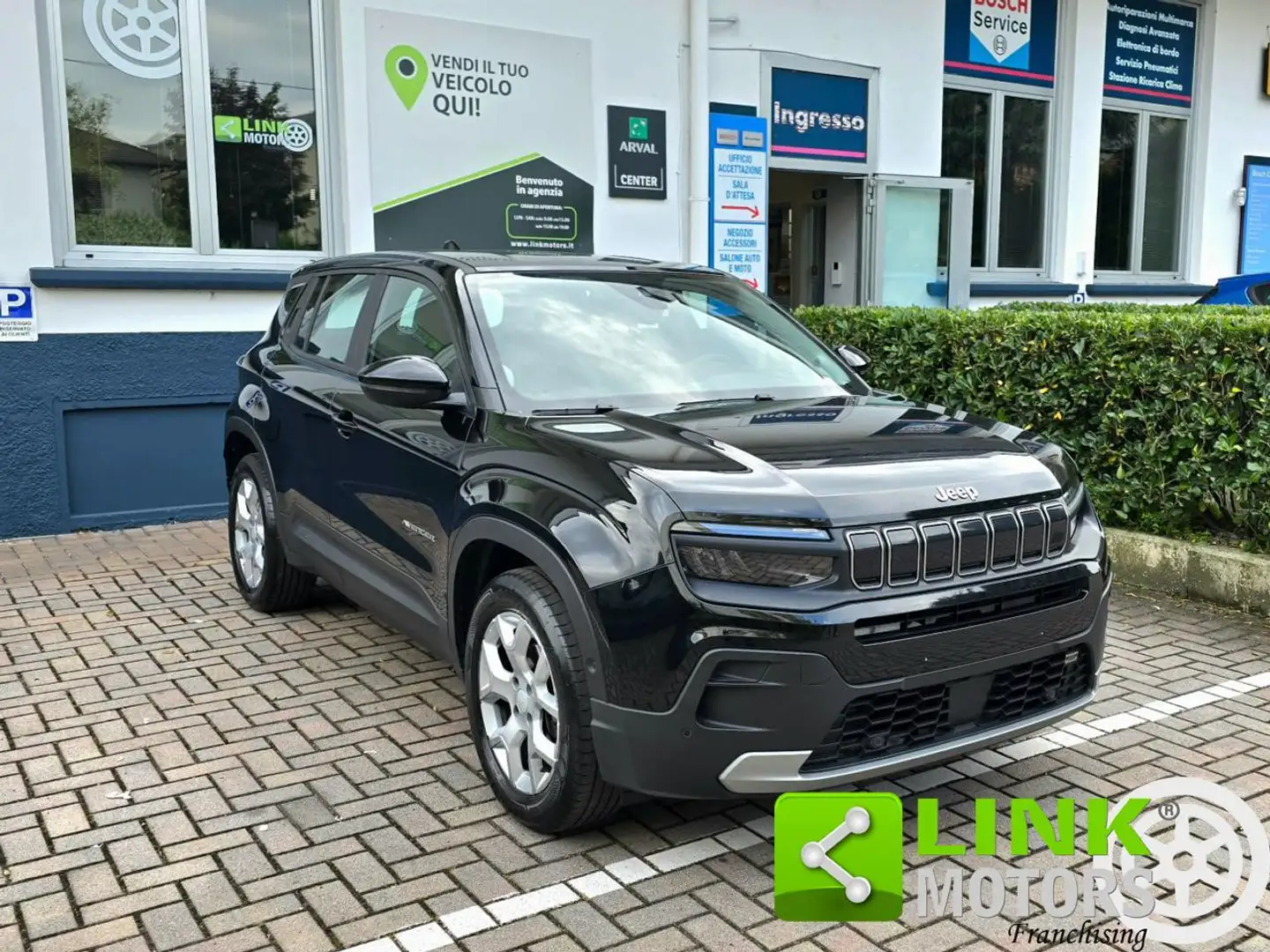 Jeep Avenger 1.2 Turbo 100 CV ALTITUDE PREZZO PROMO Schwarz - 1