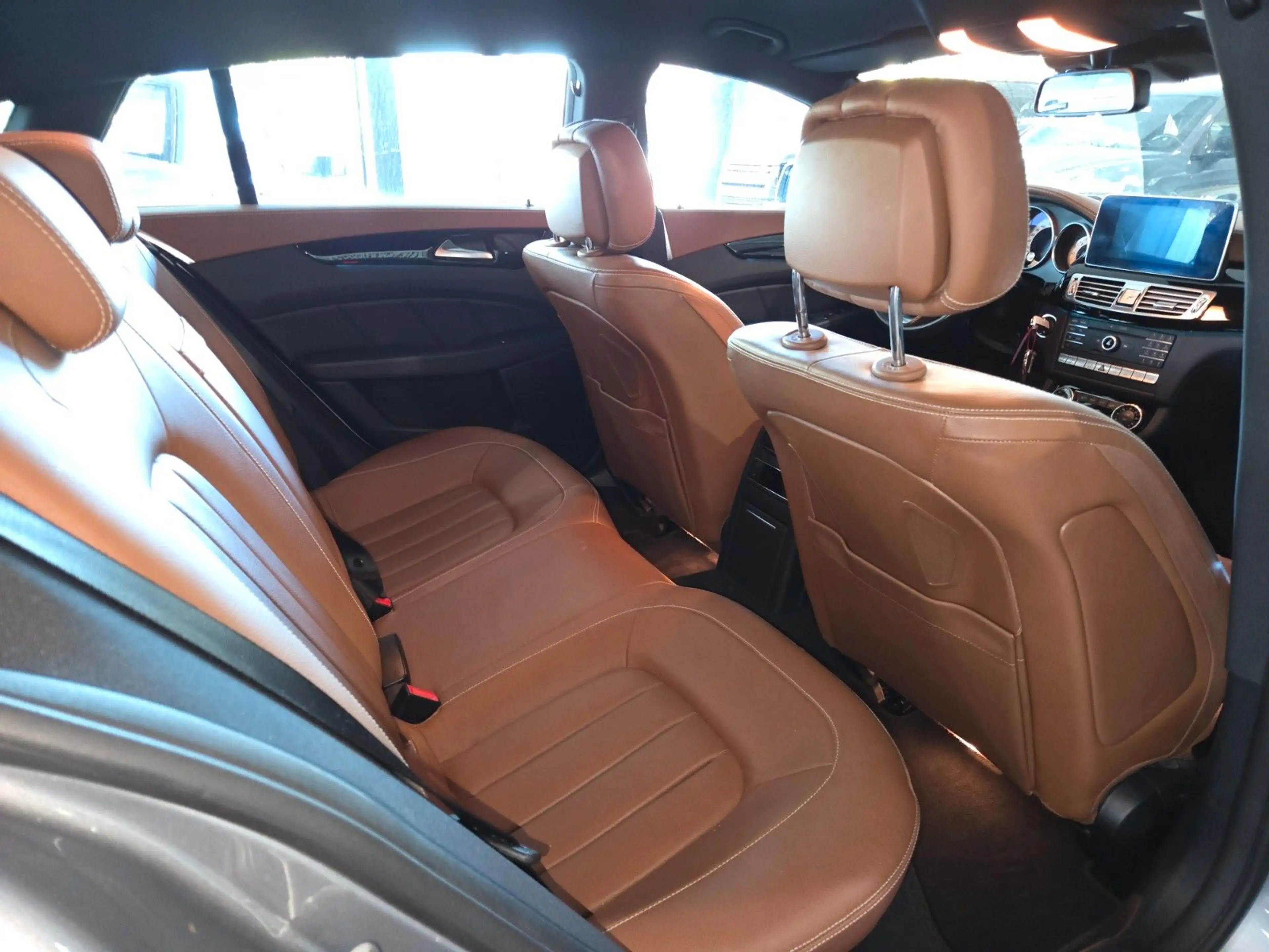 Mercedes-Benz CLS 250 360° Harman Kardon — photo 5