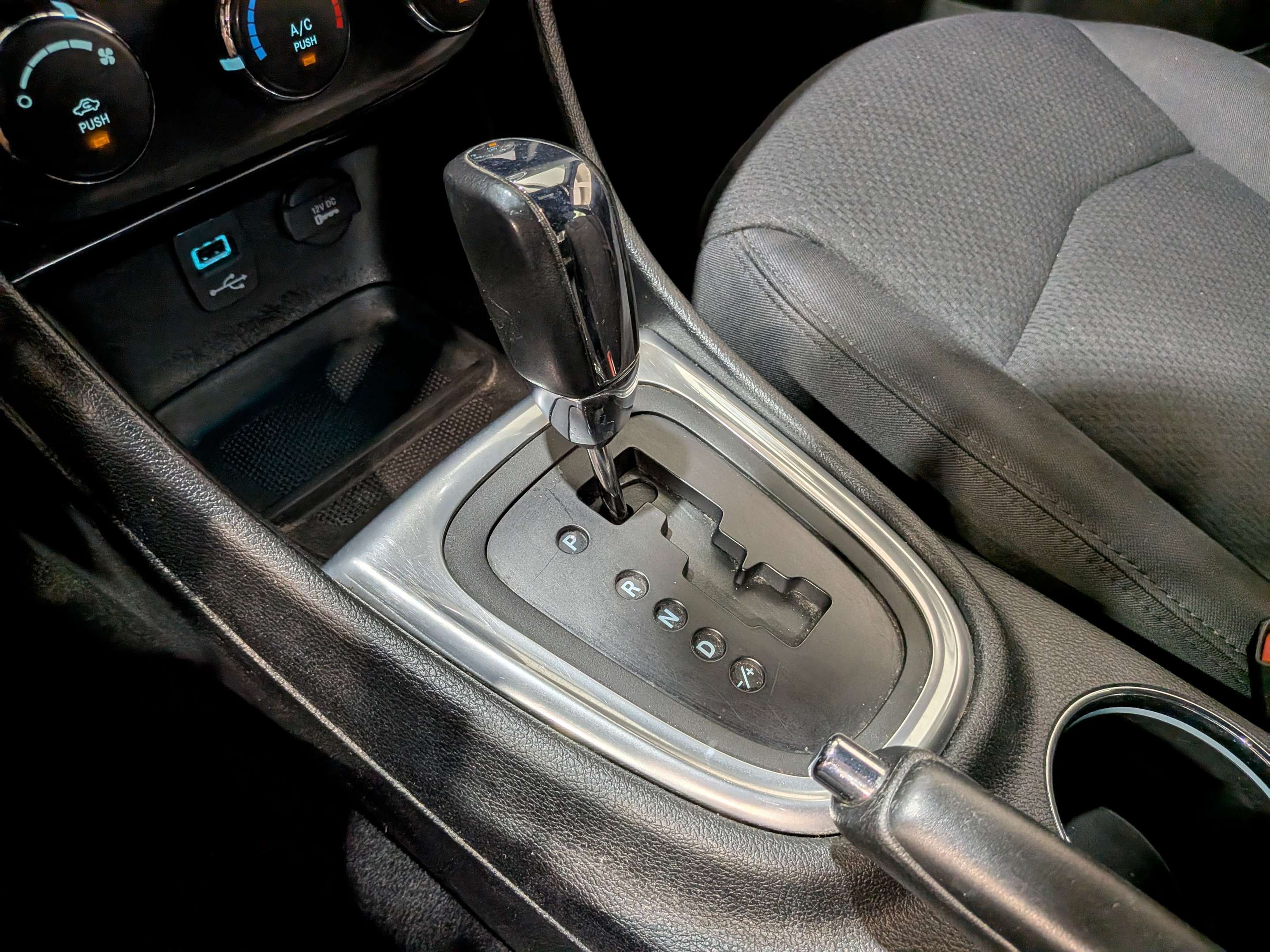 Chrysler 200 2013