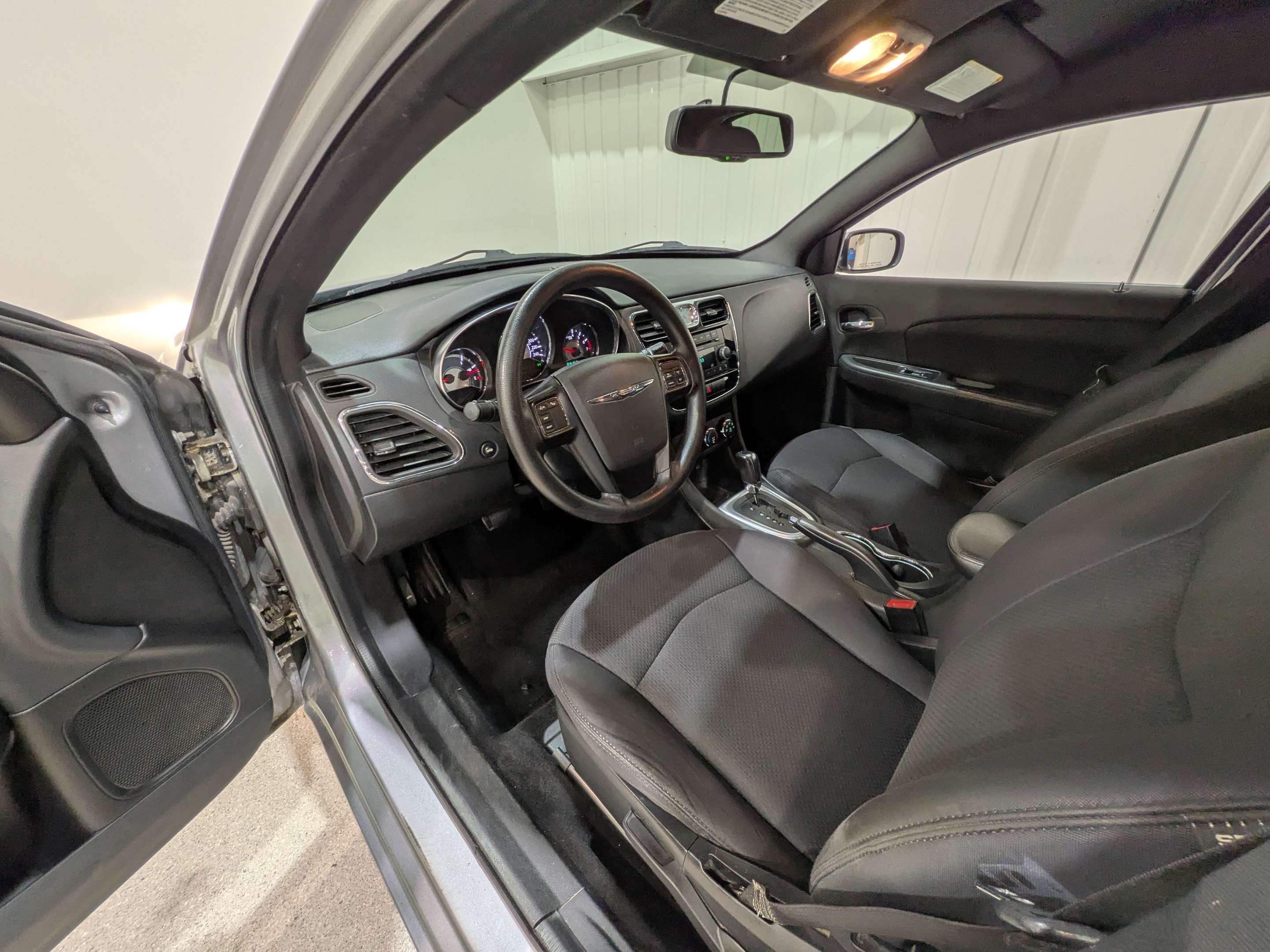 Chrysler 200 2013