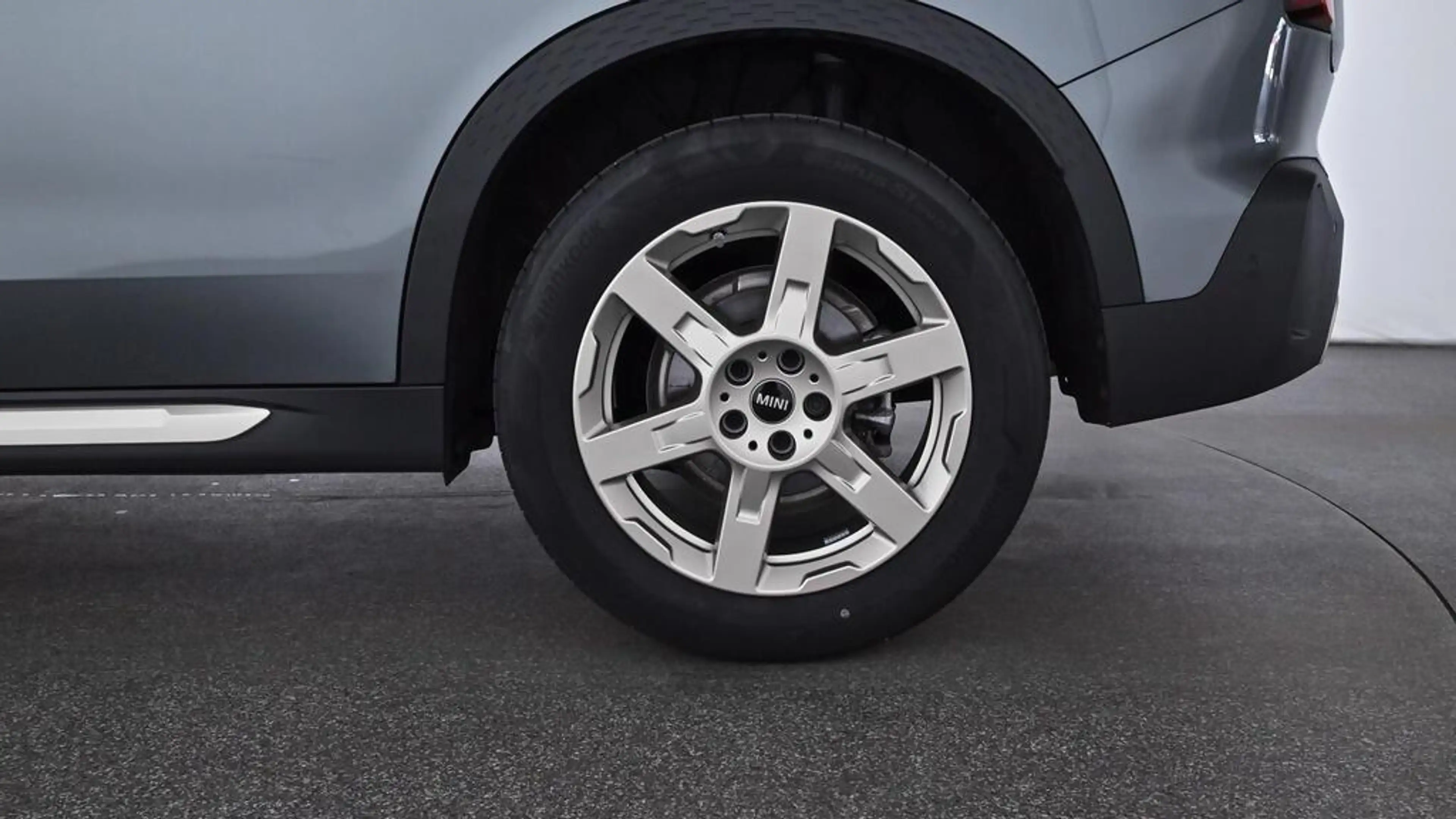 MINI Countryman C Favoured Trim — photo 11