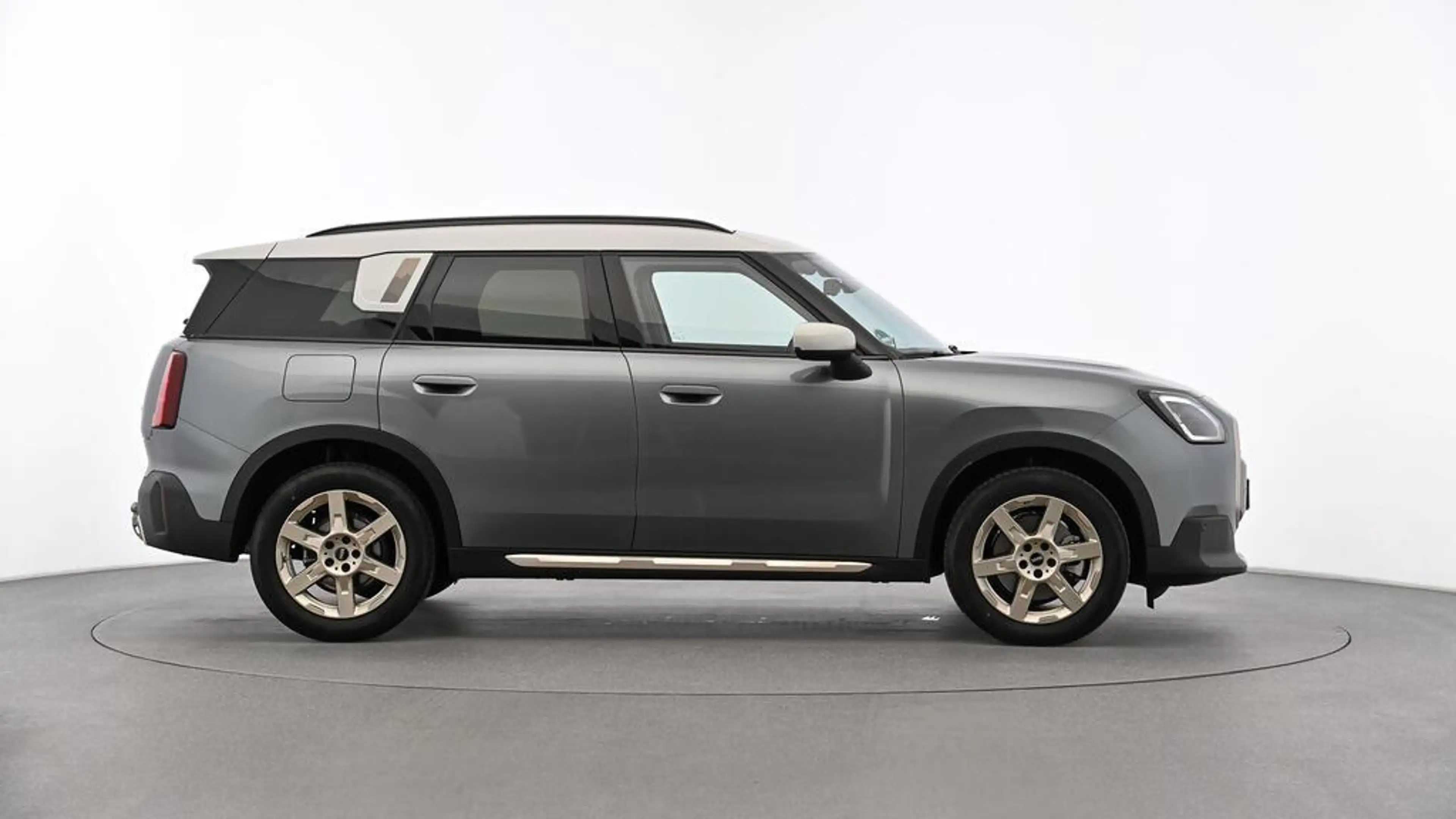 MINI Countryman C Favoured Trim — photo 3