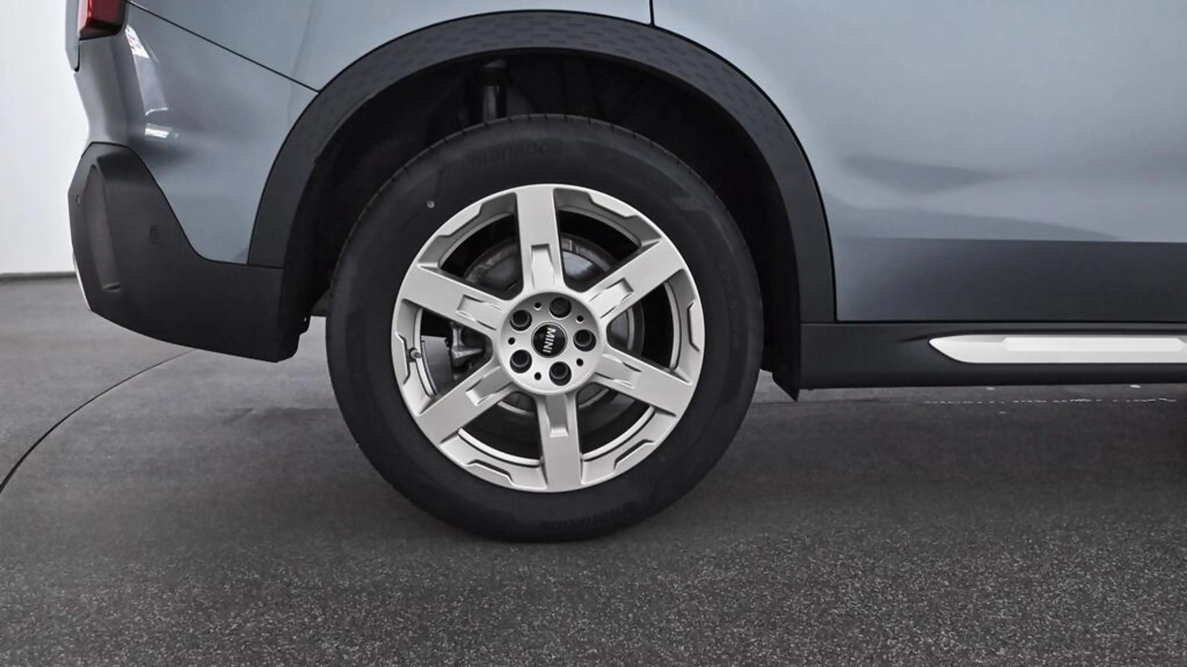 MINI Countryman C Favoured Trim — photo 12