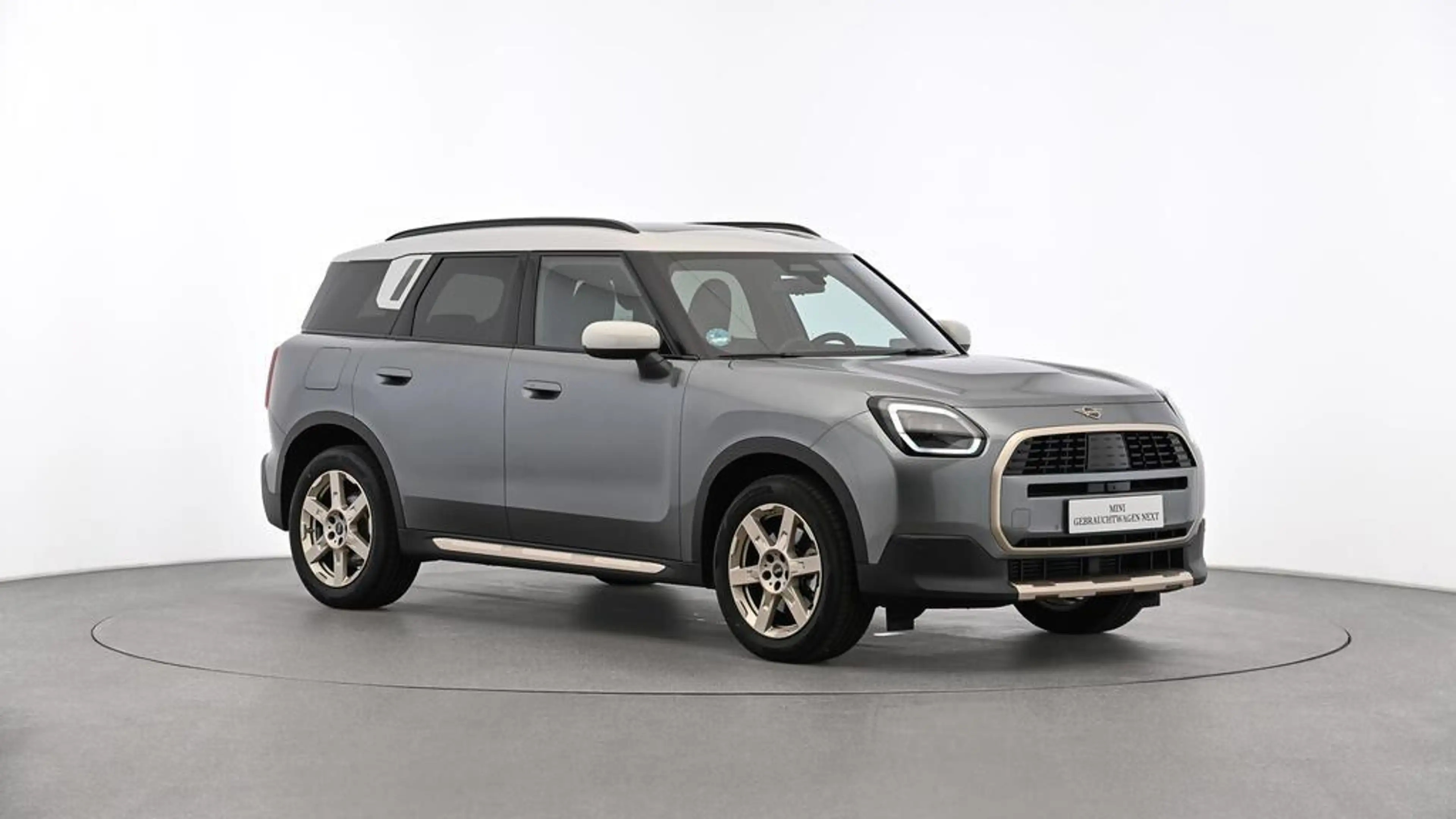 MINI Countryman C Favoured Trim — photo 15