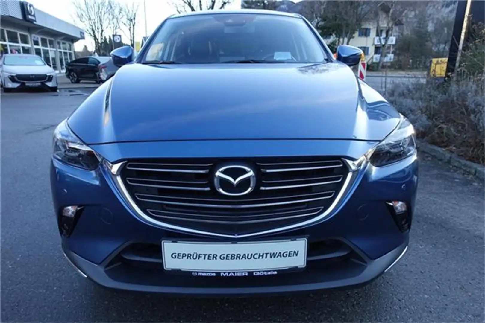 Mazda CX-3 G121 Revolution Blau - 1
