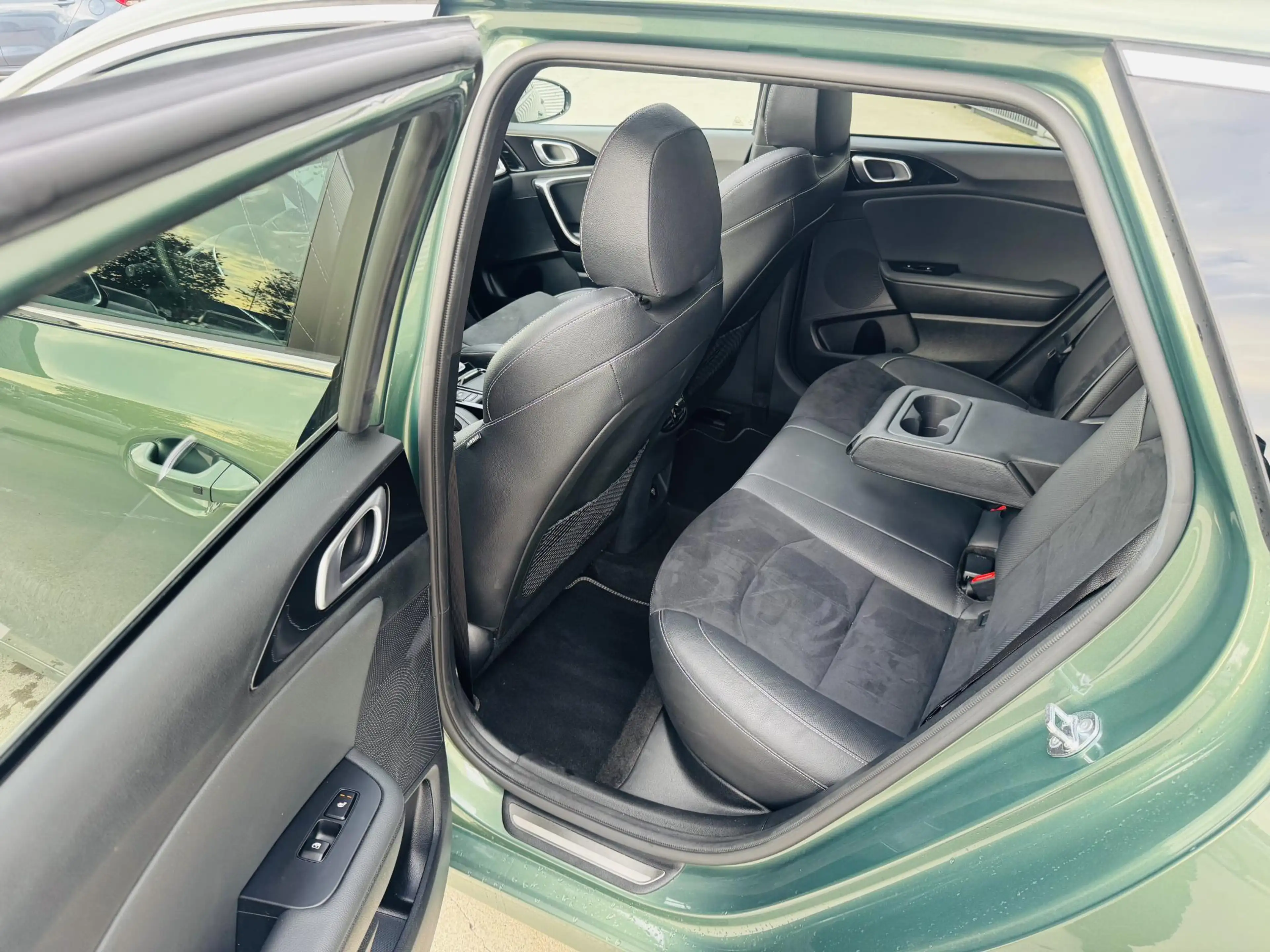 Kia Ceed SW / cee'd SW Sportswagon 1.5 T-GDi GT-PlusLine Automaat|Panoram — photo 6