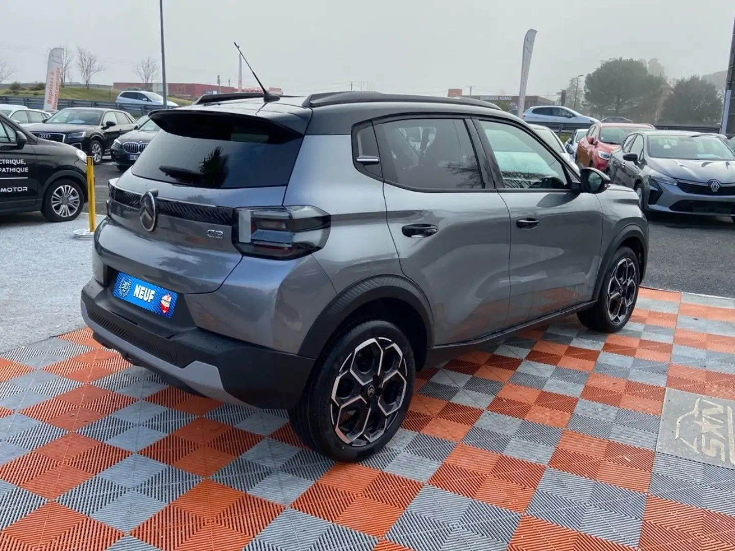 Citroen C3 TURBO 100 BV6 MAX Grau - 2