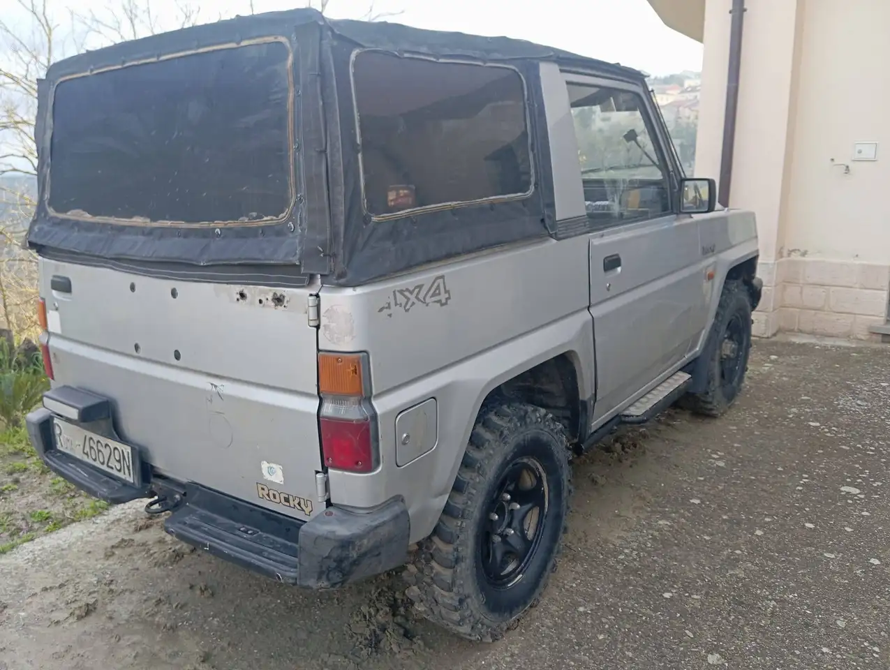 Daihatsu Rocky F80 2.0 L aperto, foto 5