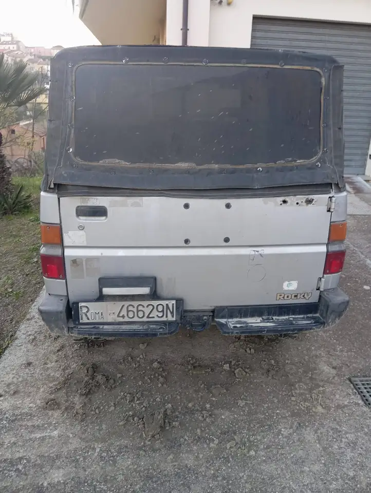 Daihatsu Rocky F80 2.0 L aperto, foto 9