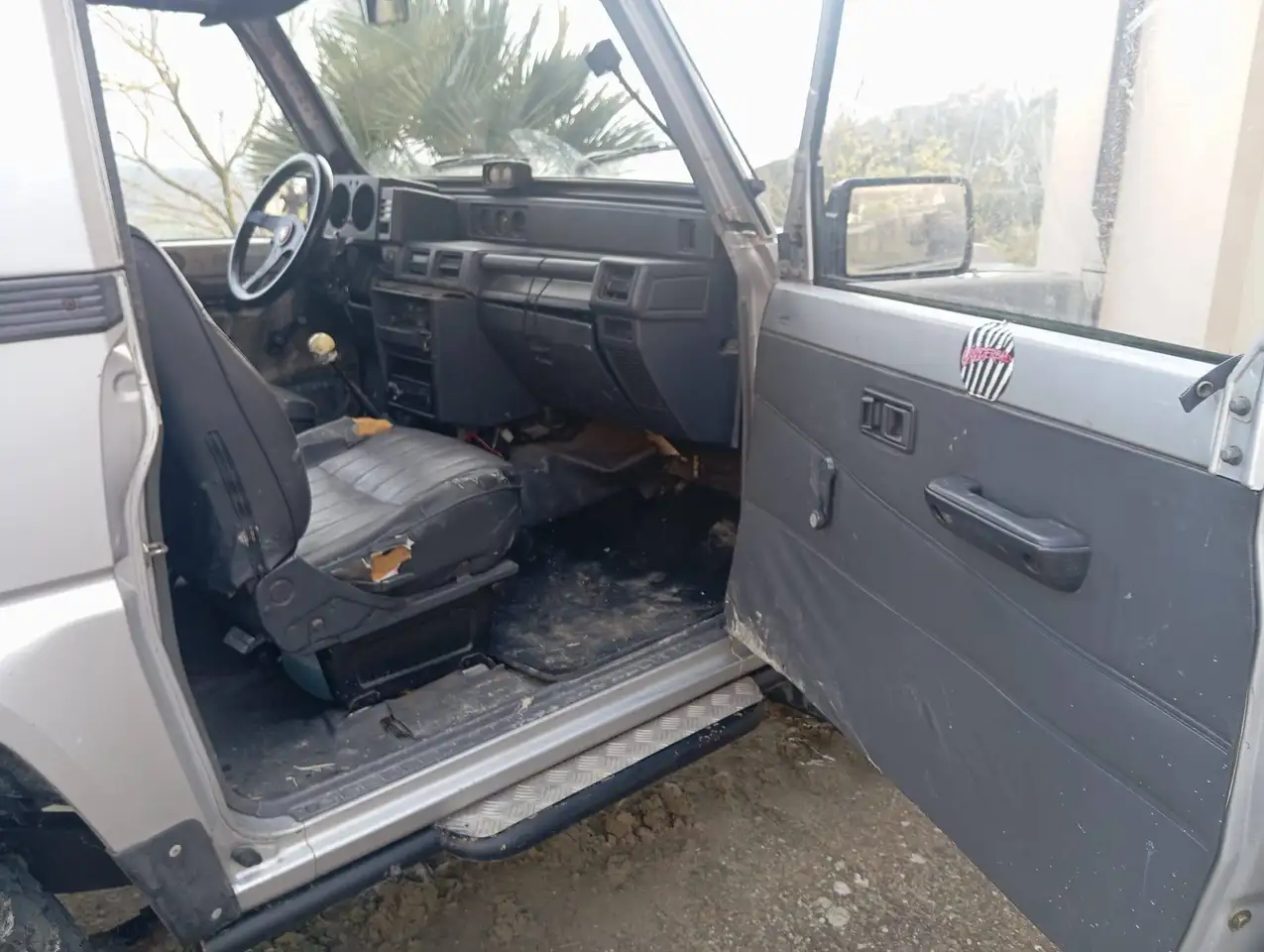 Daihatsu Rocky F80 2.0 L aperto, foto 11
