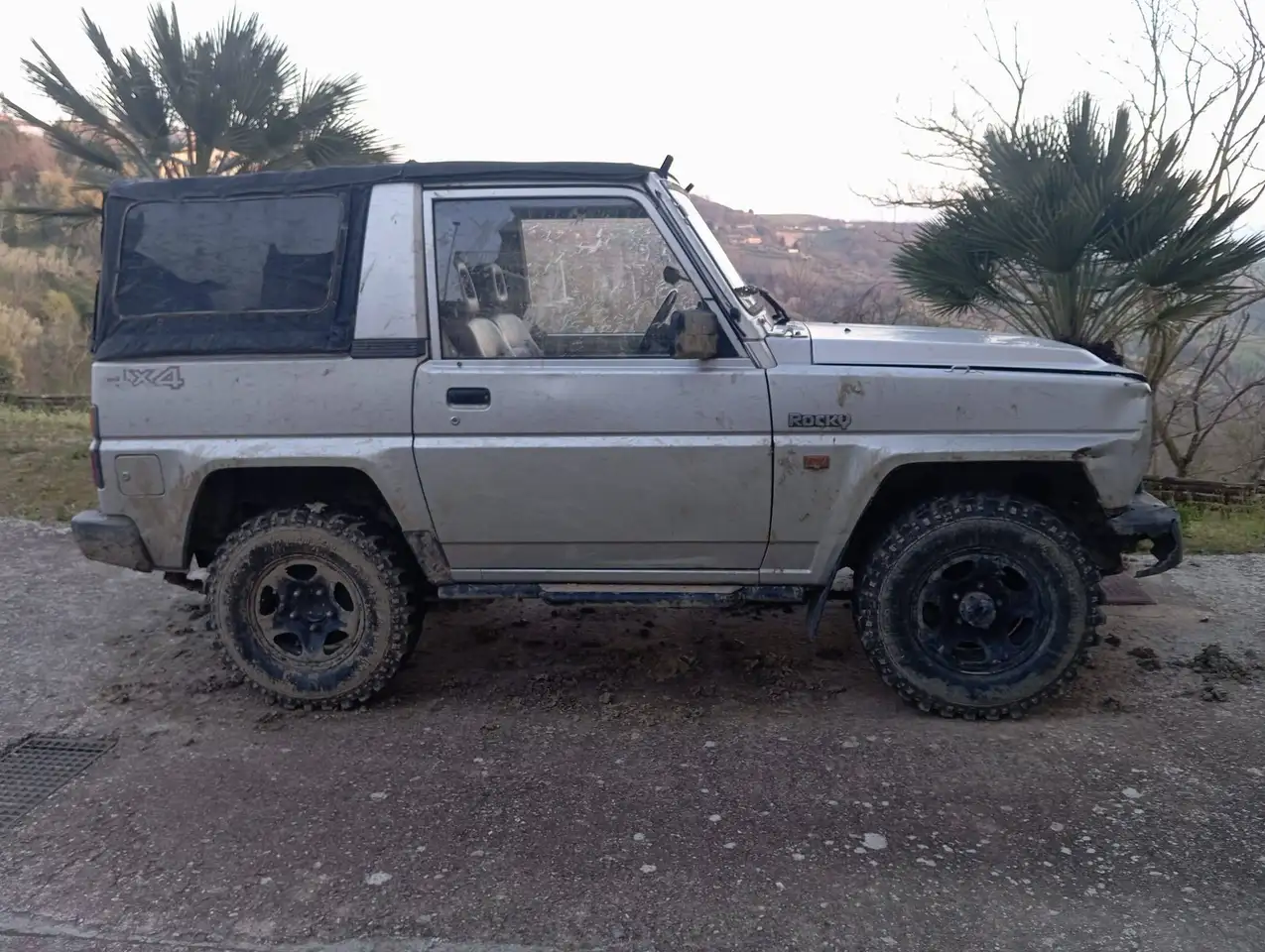 Daihatsu Rocky F80 2.0 L aperto, foto 8