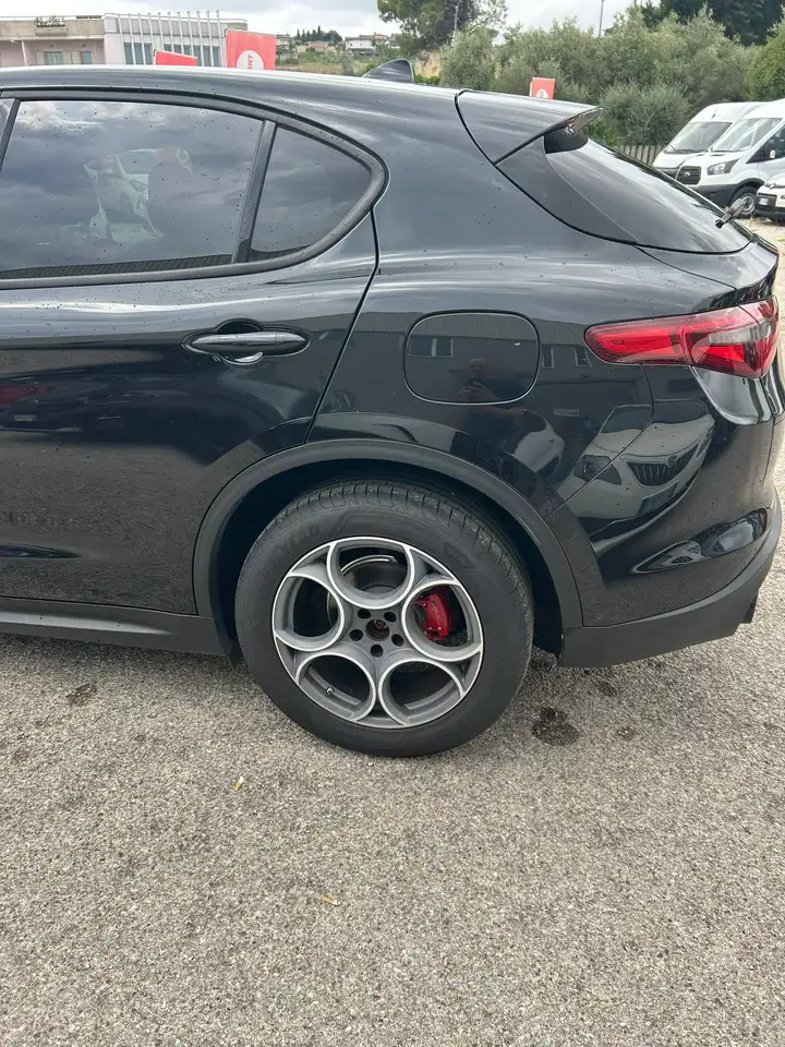 Alfa Romeo Stelvio 2022