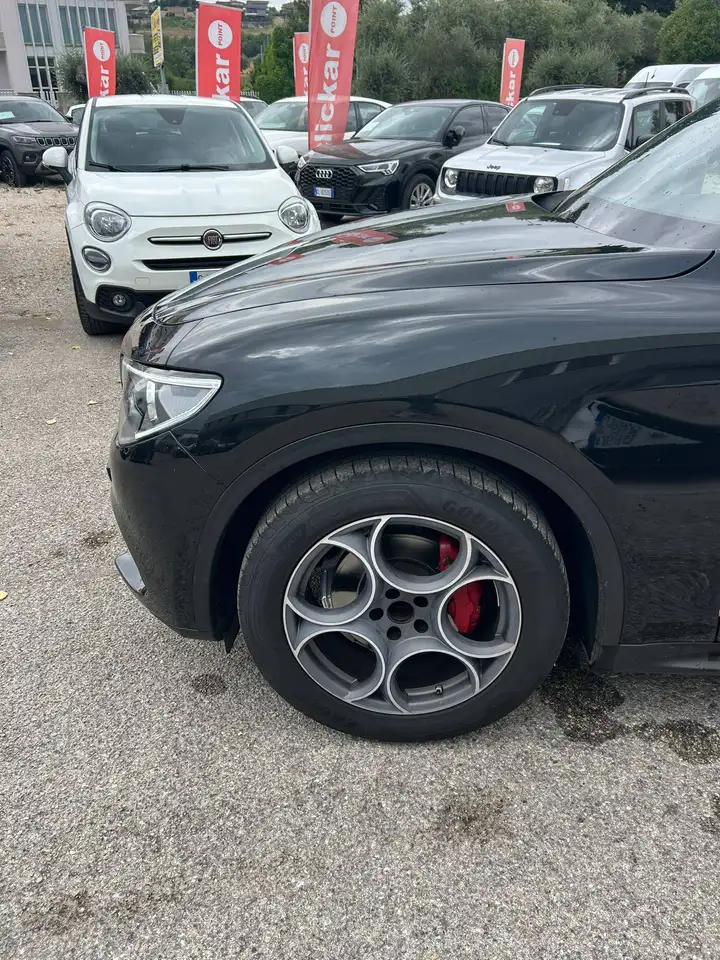 Alfa Romeo Stelvio 2022