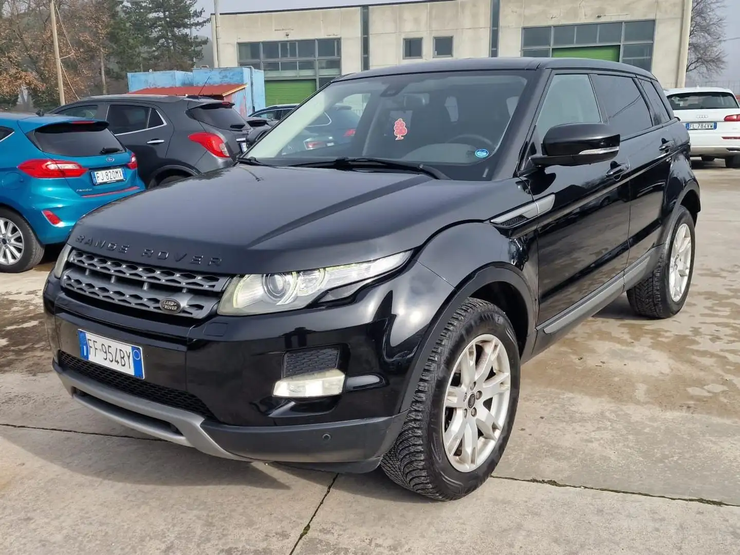 Land Rover Range Rover Evoque Range Evoque 5p 2.2 td4 150cv KM ATTUALI 215.000 Schwarz - 2