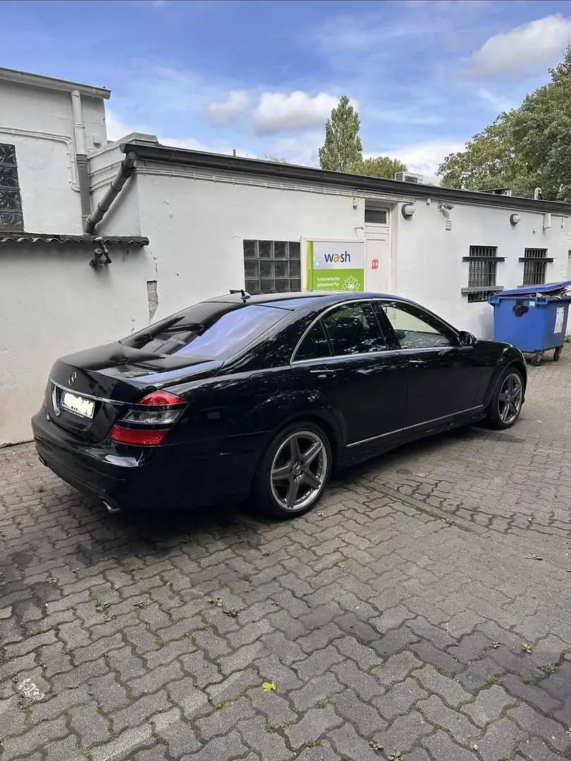 Mercedes-Benz S 550 Mercedes-Benz S550 - 2