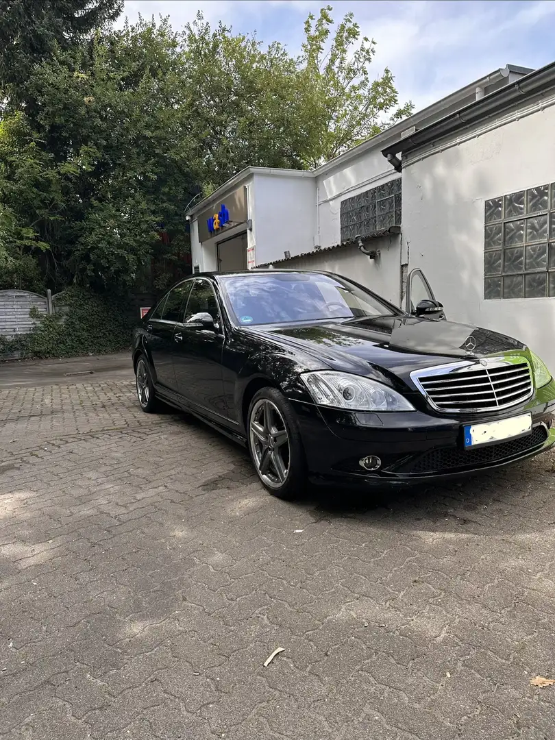 Mercedes-Benz S 550 Mercedes-Benz S550 - 1