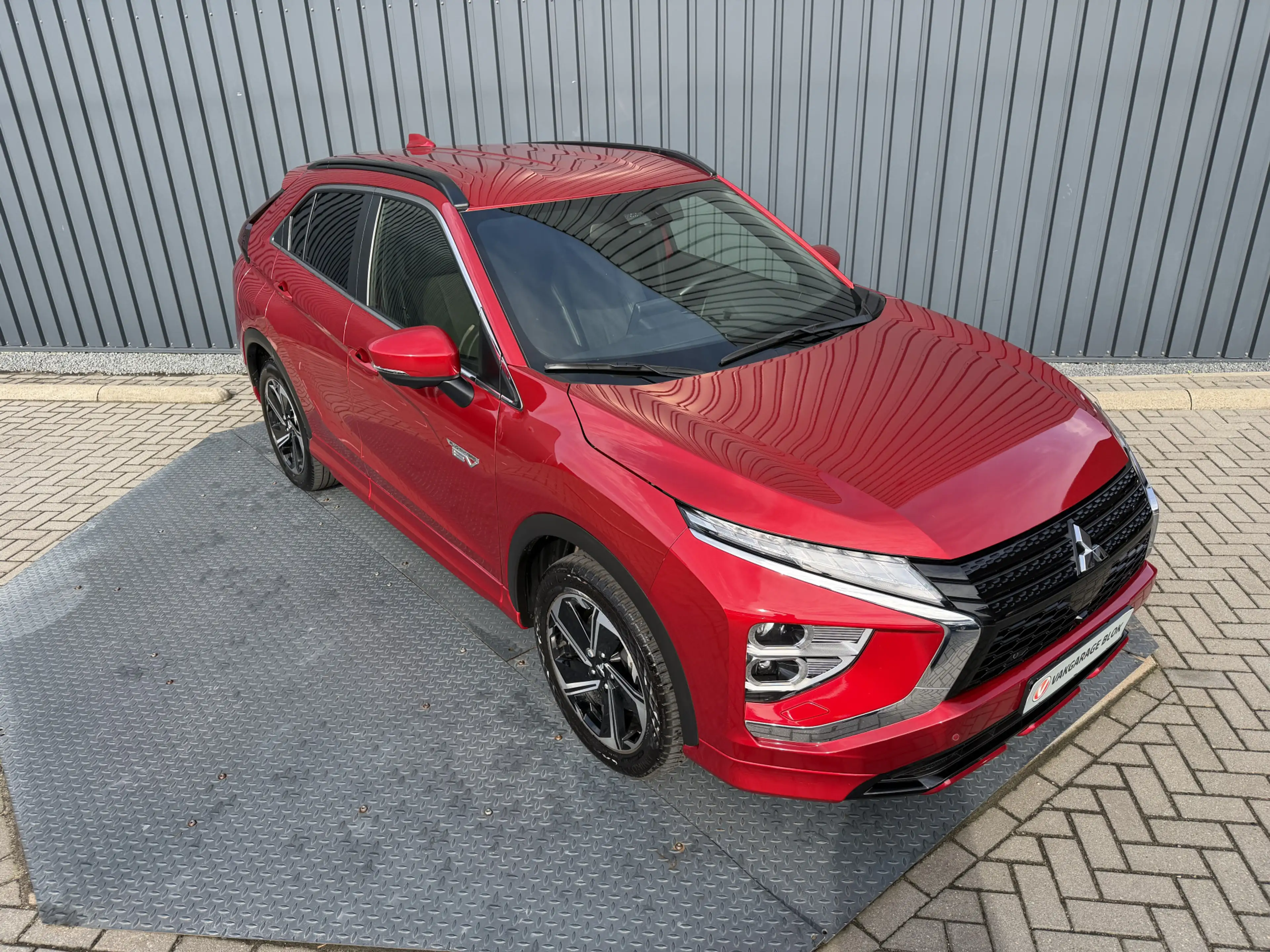 Mitsubishi Eclipse Cross 2.4 PHEV Intense+ | Trekhaak | Adaptive Cruise con — photo 7