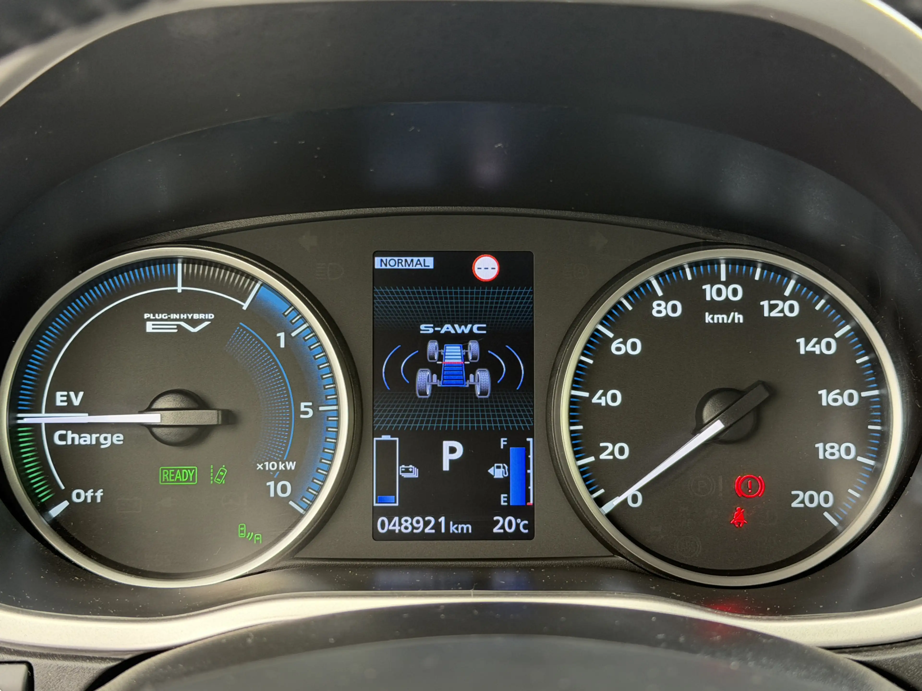 Mitsubishi Eclipse Cross 2.4 PHEV Intense+ | Trekhaak | Adaptive Cruise con — photo 32