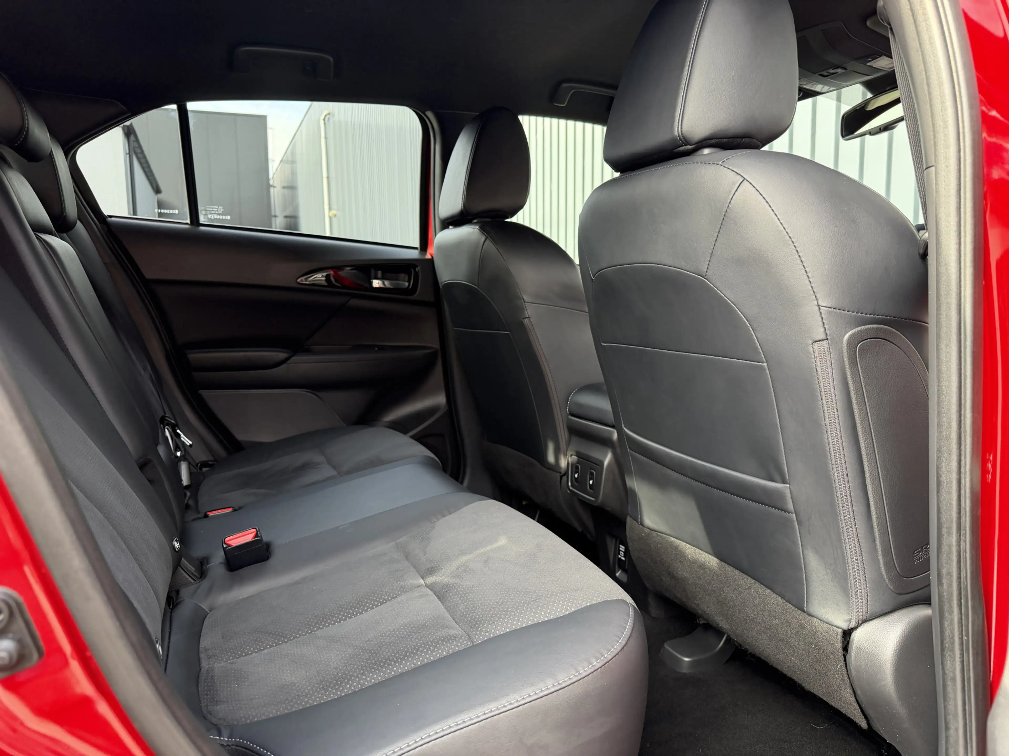 Mitsubishi Eclipse Cross 2.4 PHEV Intense+ | Trekhaak | Adaptive Cruise con — photo 20