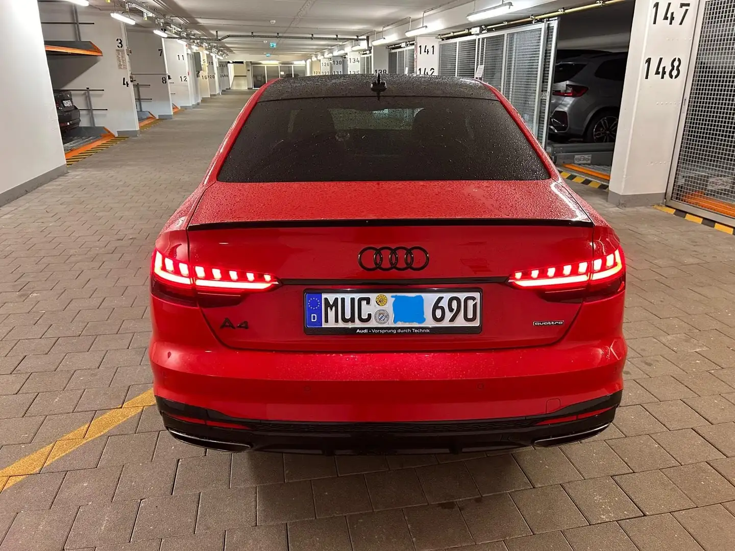 Audi A4 S line 40 TFSI quattro - Competition Edition Rot - 2