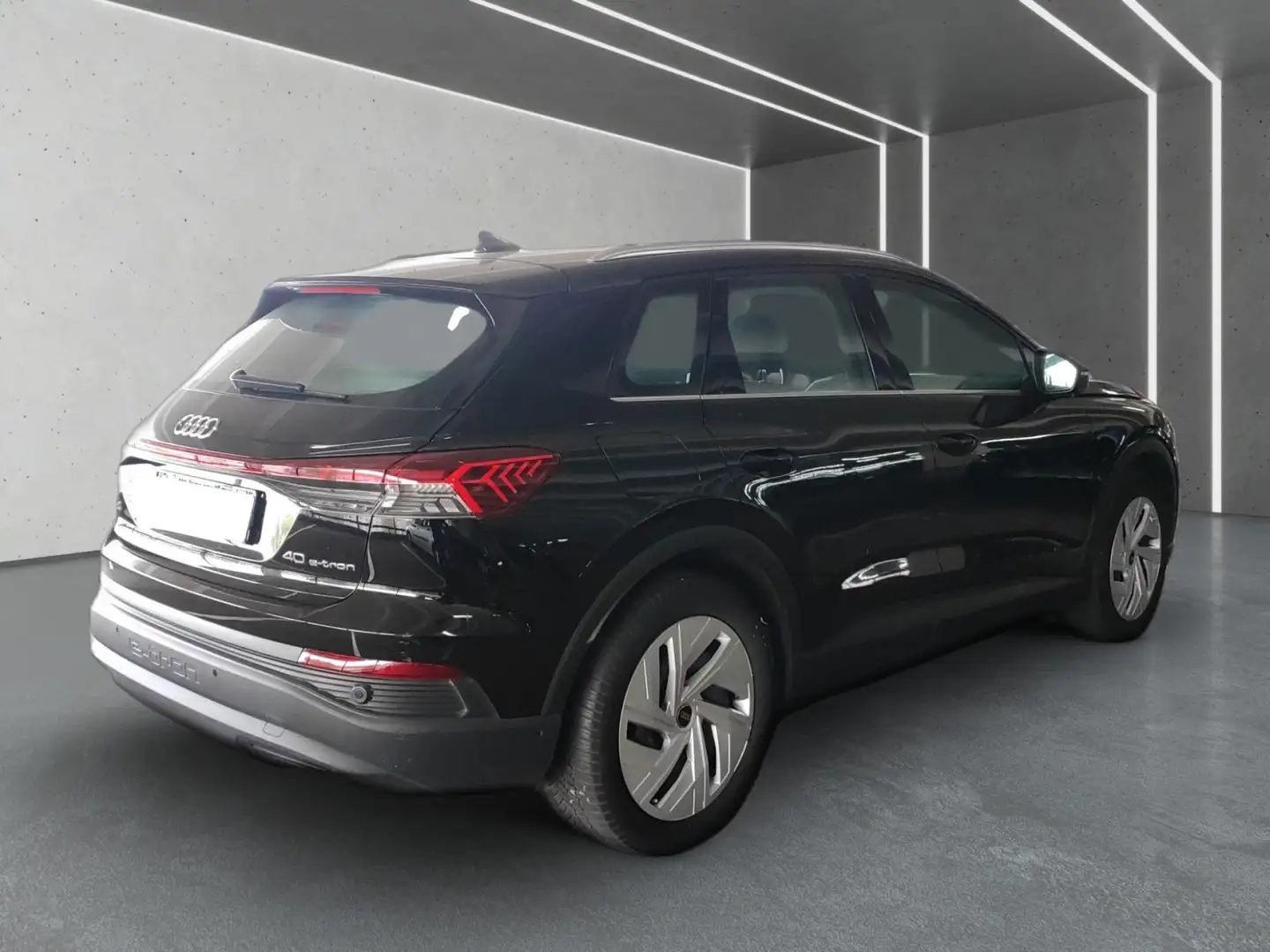 Audi Q4 e-tron 40 *AR-HuD*ACC*R-CAM*NAV+*Virt.C+* Schwarz - 2
