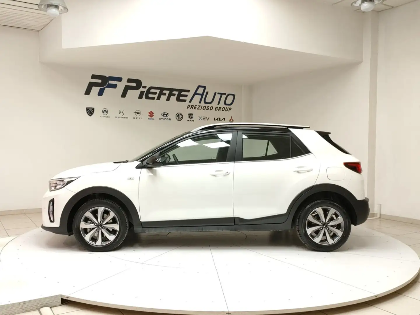 Kia Stonic - Stonic 1.0 T-GDi 100 CV MHEV iMT Style Blanc - 2