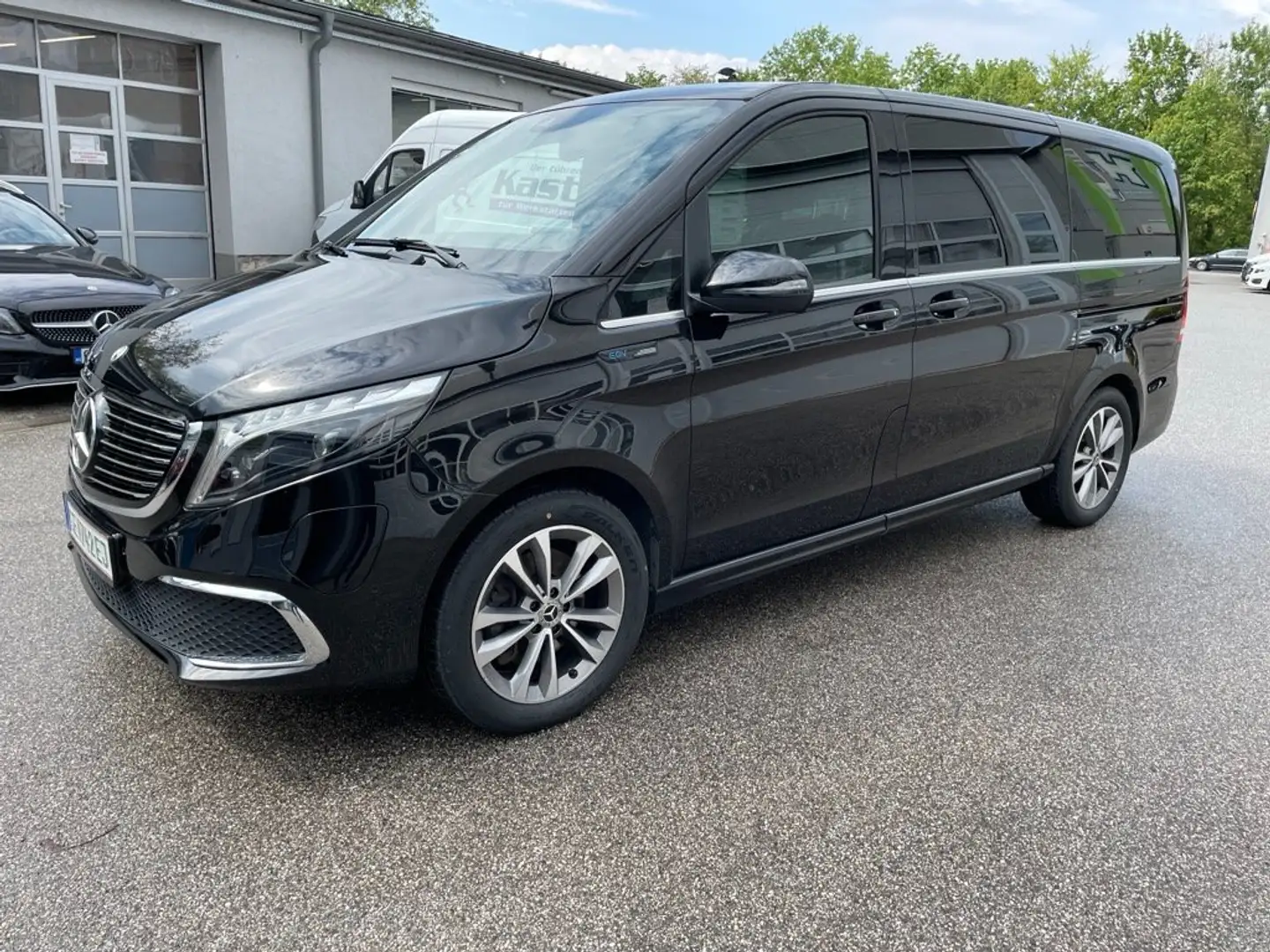 Mercedes-Benz EQV 300 EQV 300 Kombi lang 100kWh *neue Batterie* Black - 1