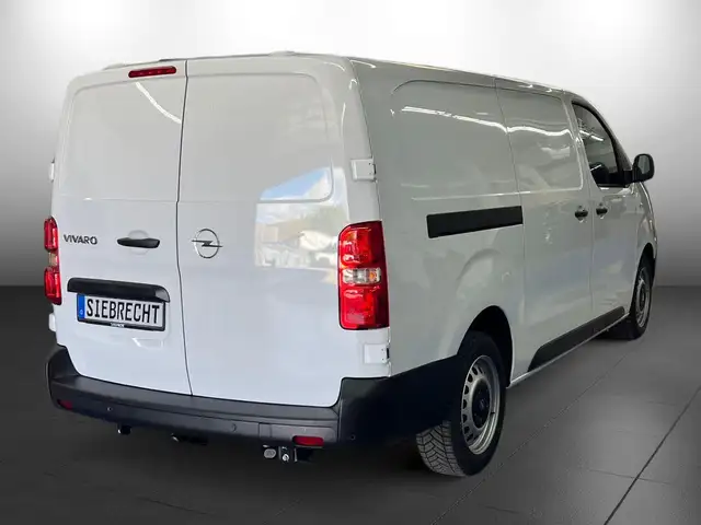 Opel Vivaro view 3