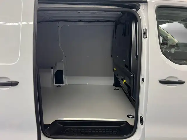 Opel Vivaro view 7