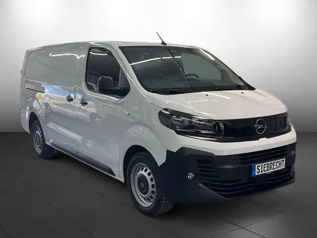Opel Vivaro view 2