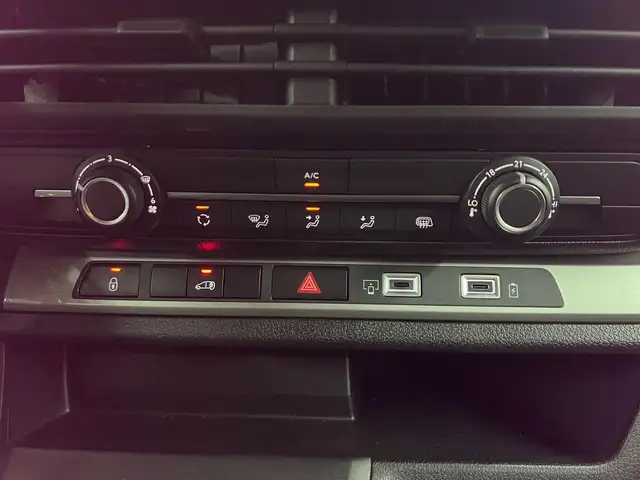 Opel Vivaro view 15