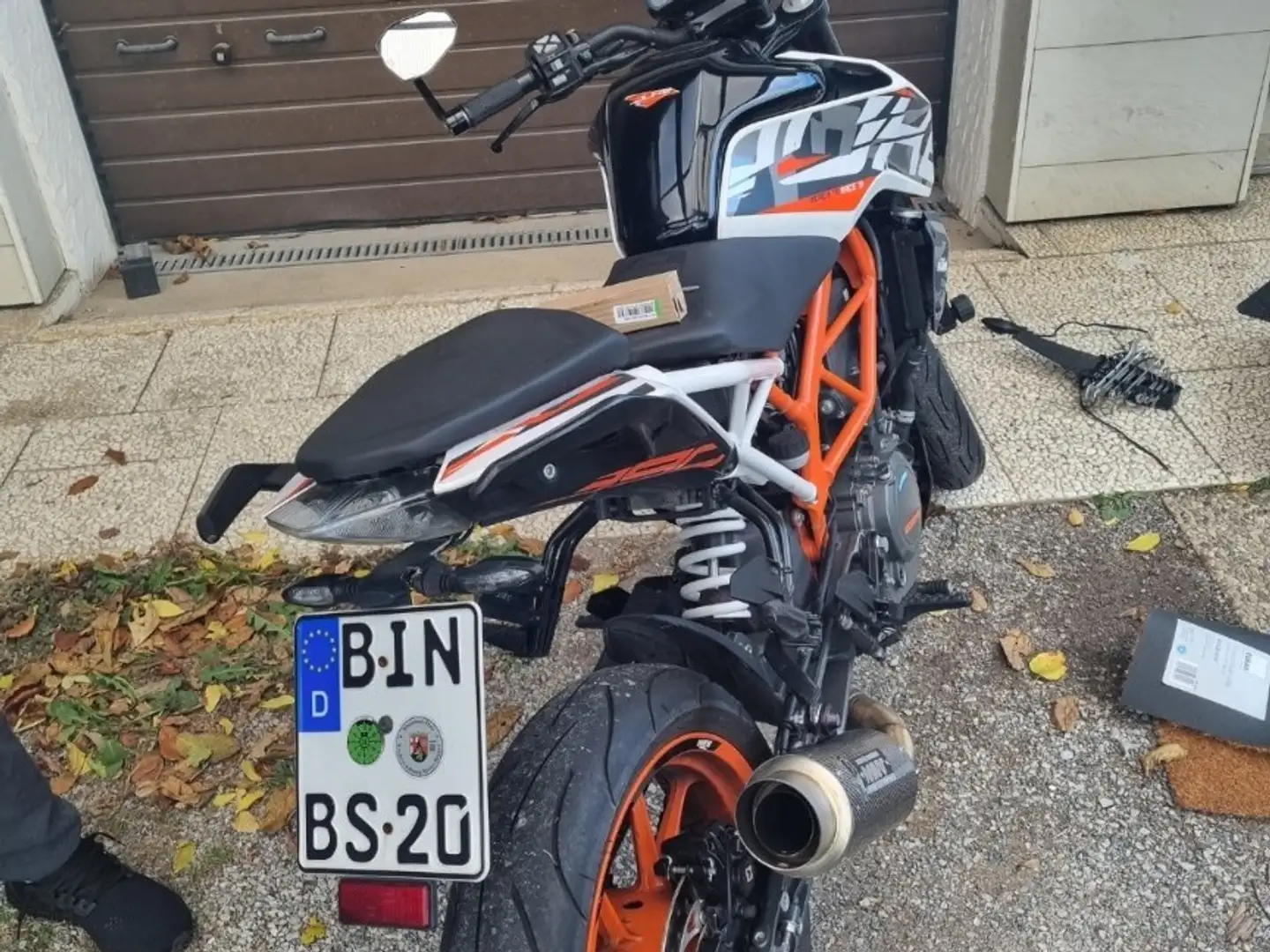 KTM 390 Duke Білий - 2