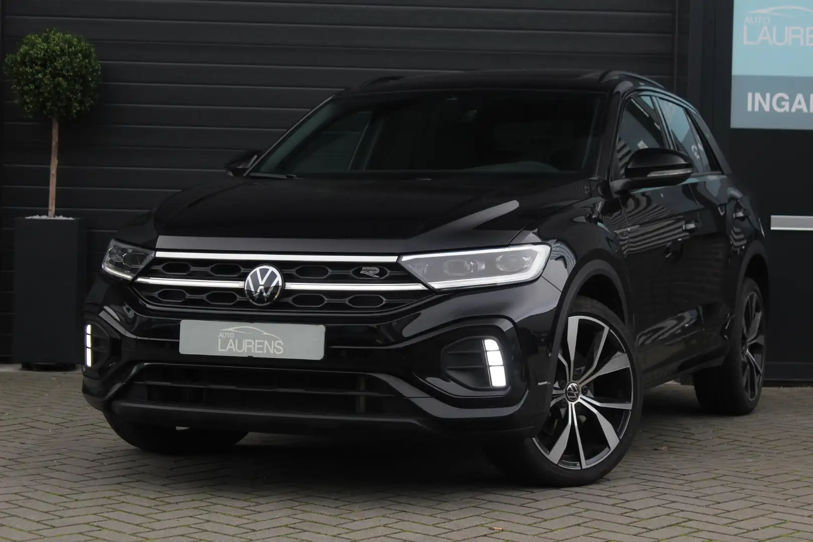 Volkswagen T-Roc 1.0 TSI R-Line Business | Panorama dak | IQ.Light Noir - 1