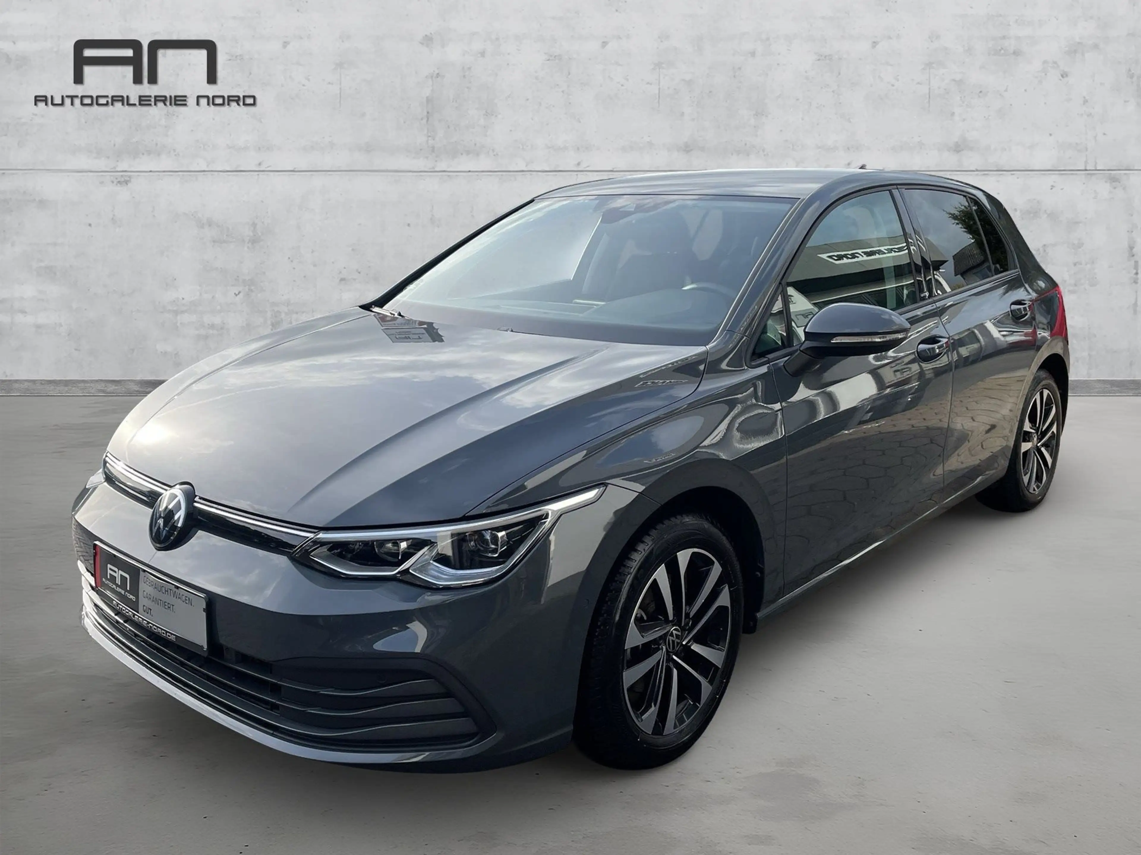 Volkswagen Golf VIII Lim. United LED+ACC+SHZ+s.AHK+Kamera — photo 2