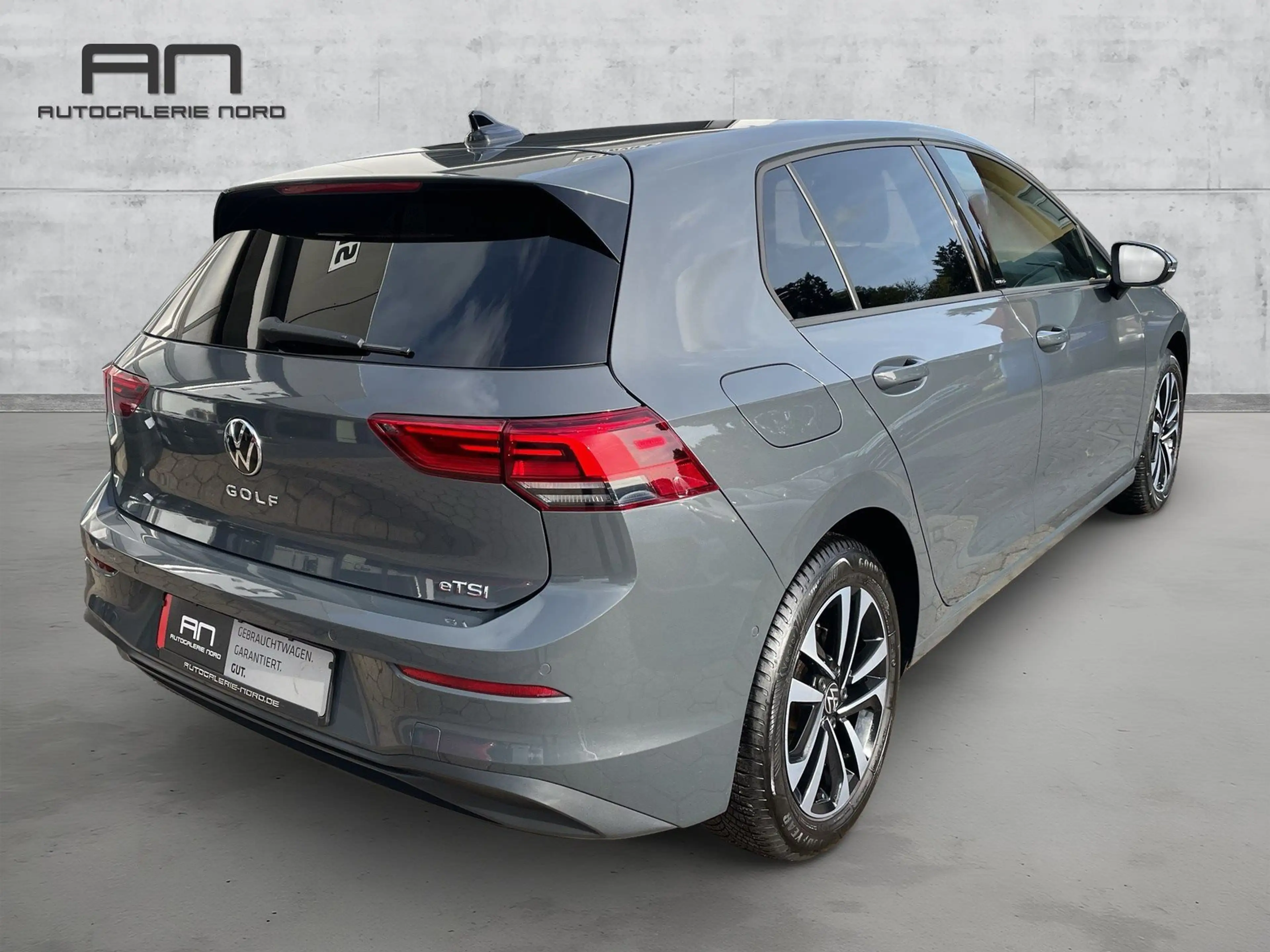 Volkswagen Golf VIII Lim. United LED+ACC+SHZ+s.AHK+Kamera — photo 8
