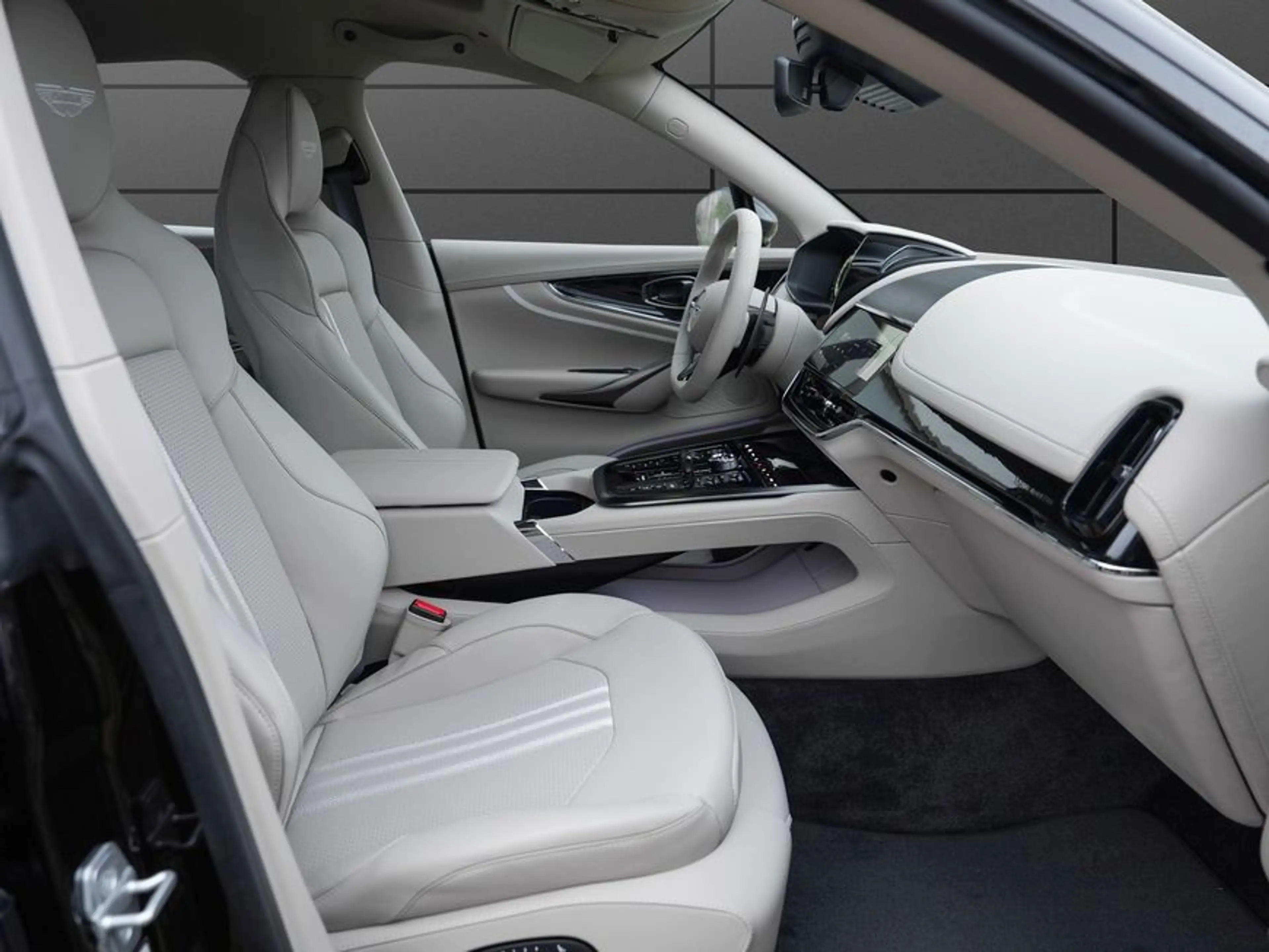 Aston Martin DBX 707 MJ 2025 — photo 14