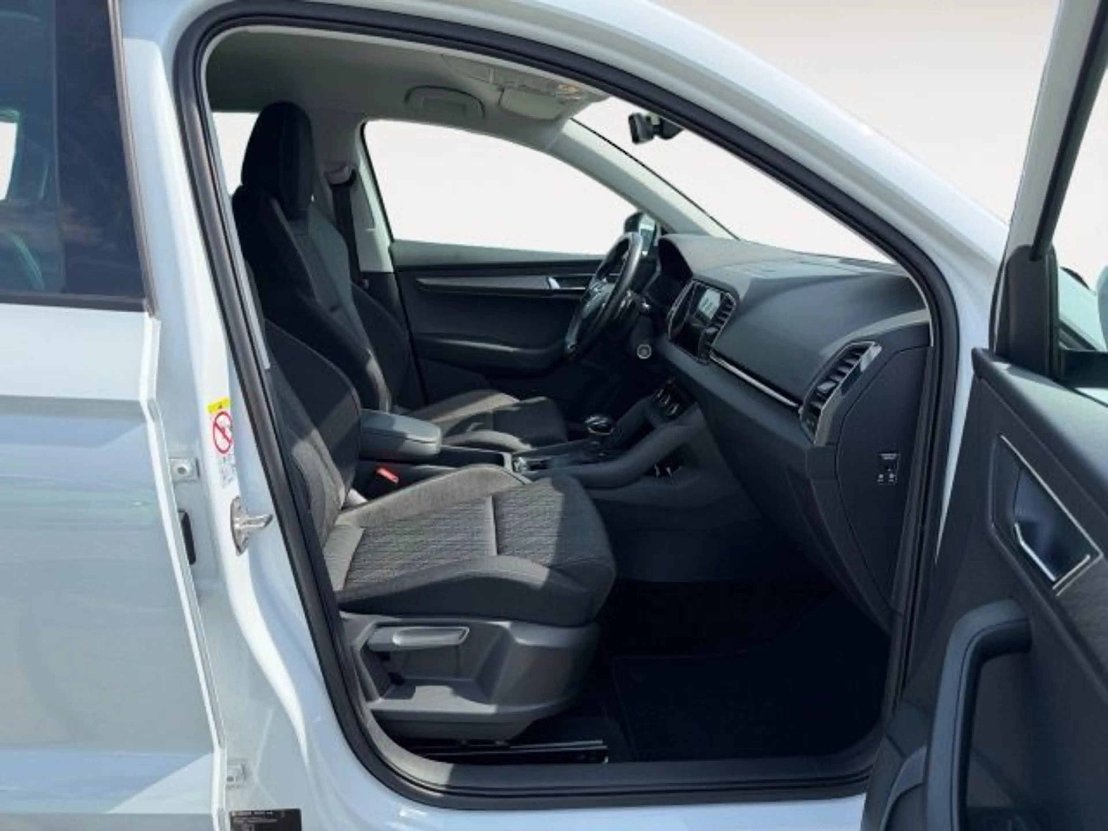 Skoda Karoq 2.0 TDI DSG 4x4 Style Navi,AHK,LM18 — photo 15