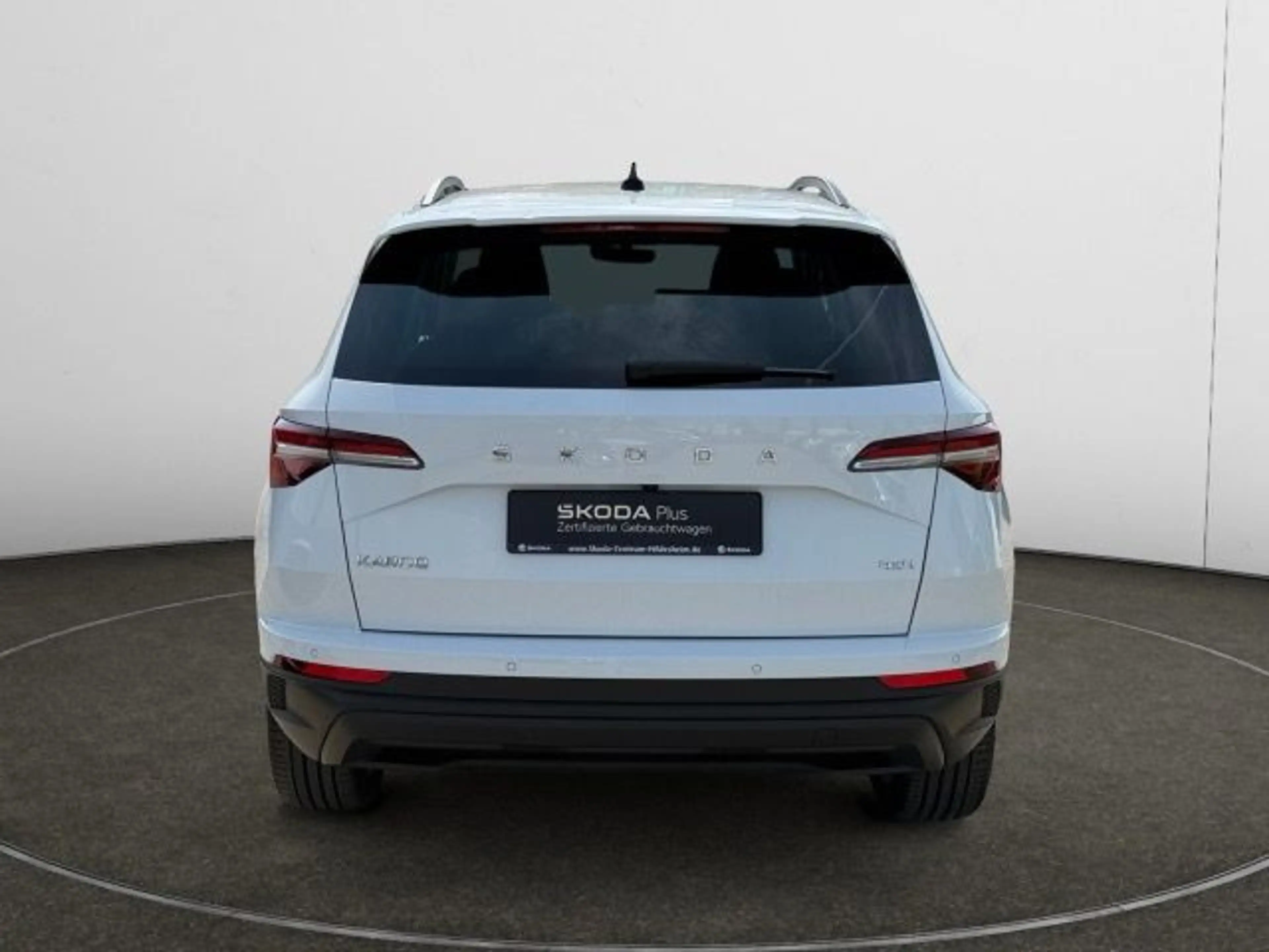 Skoda Karoq 2.0 TDI DSG 4x4 Style Navi,AHK,LM18 — photo 4