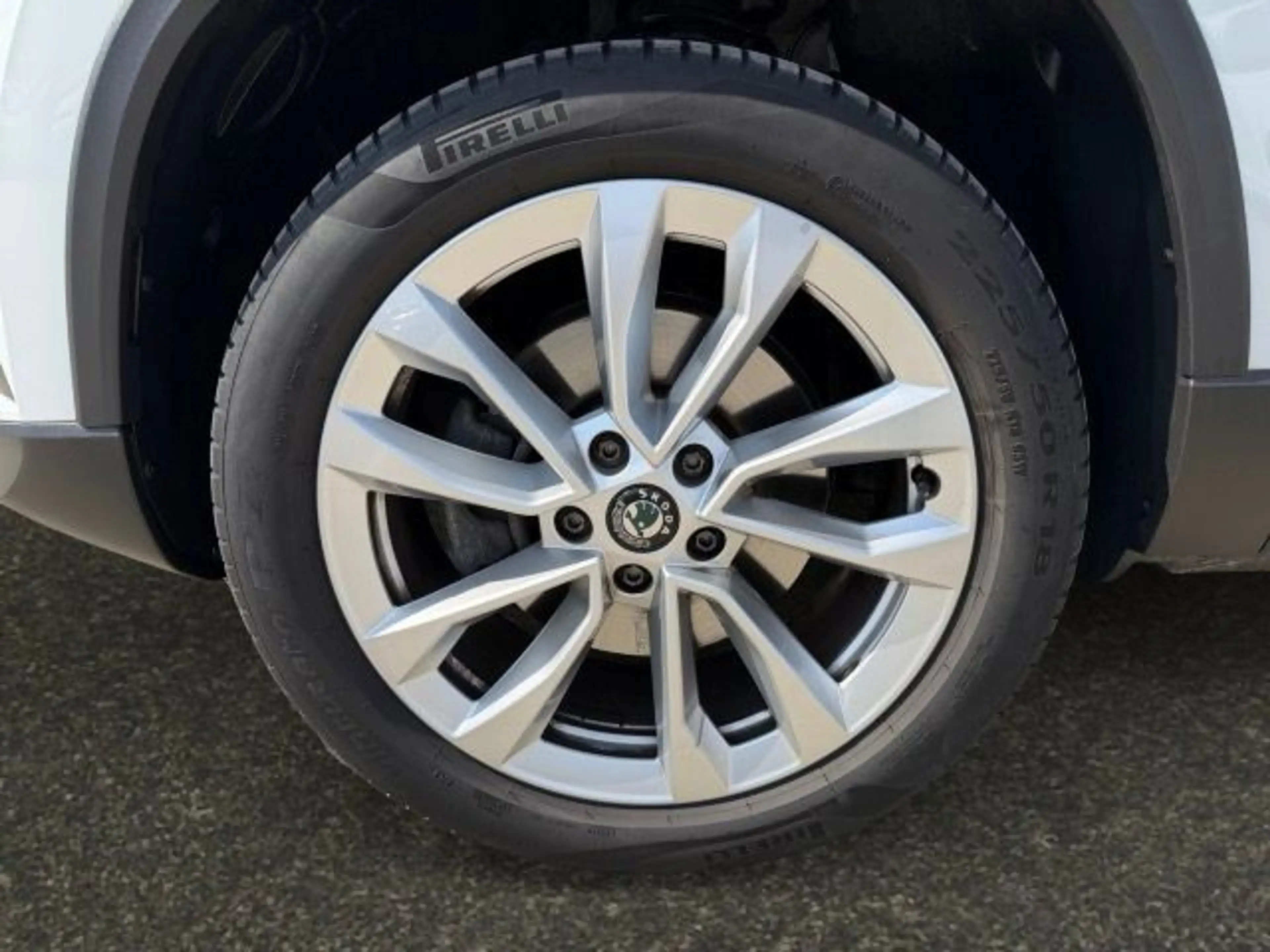 Skoda Karoq 2.0 TDI DSG 4x4 Style Navi,AHK,LM18 — photo 14