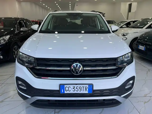 Volkswagen T-Cross view 2