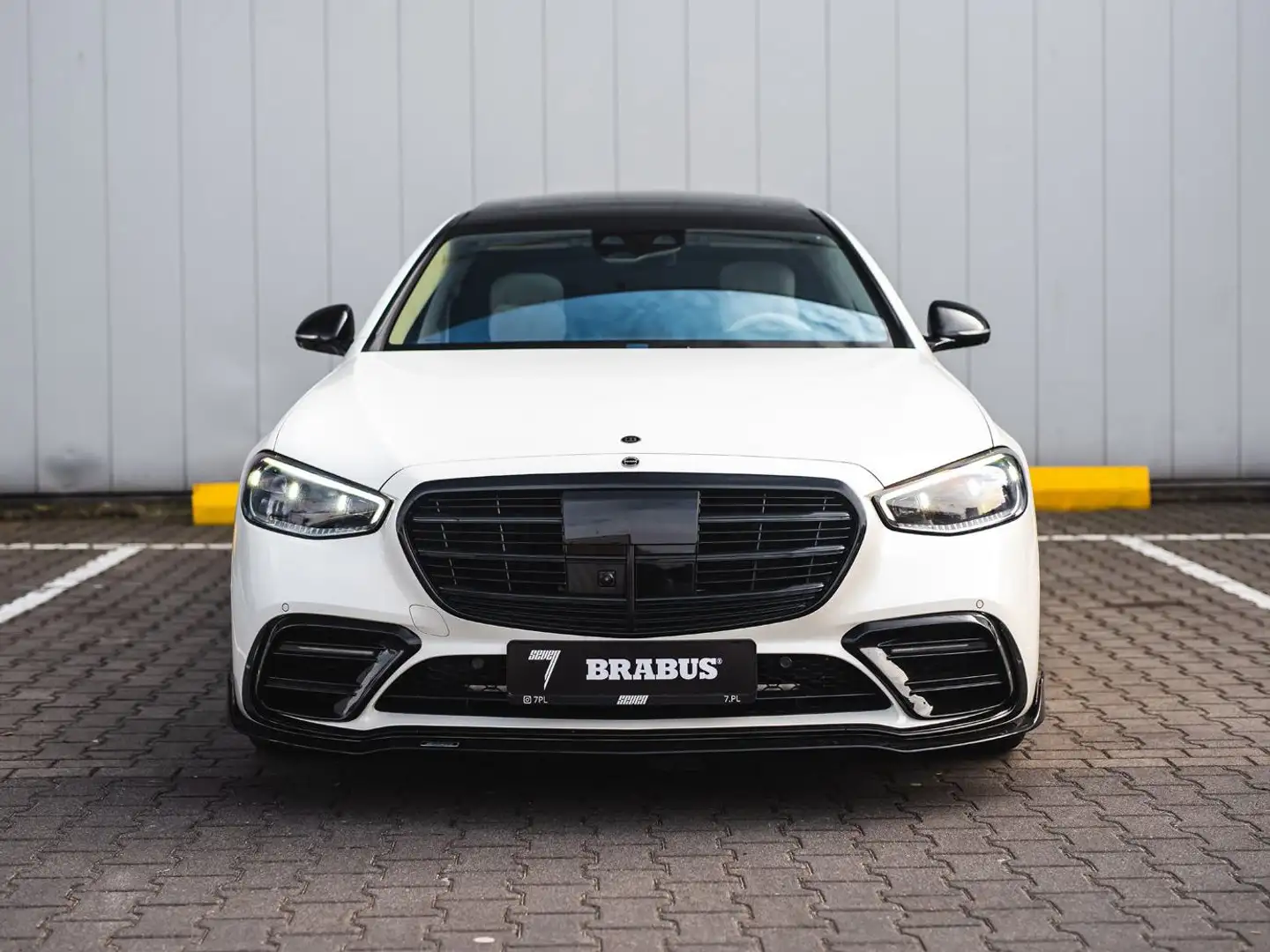 Mercedes-Benz S 580 Brand new Full Option white BRABUS, in Stock Bianco - 2