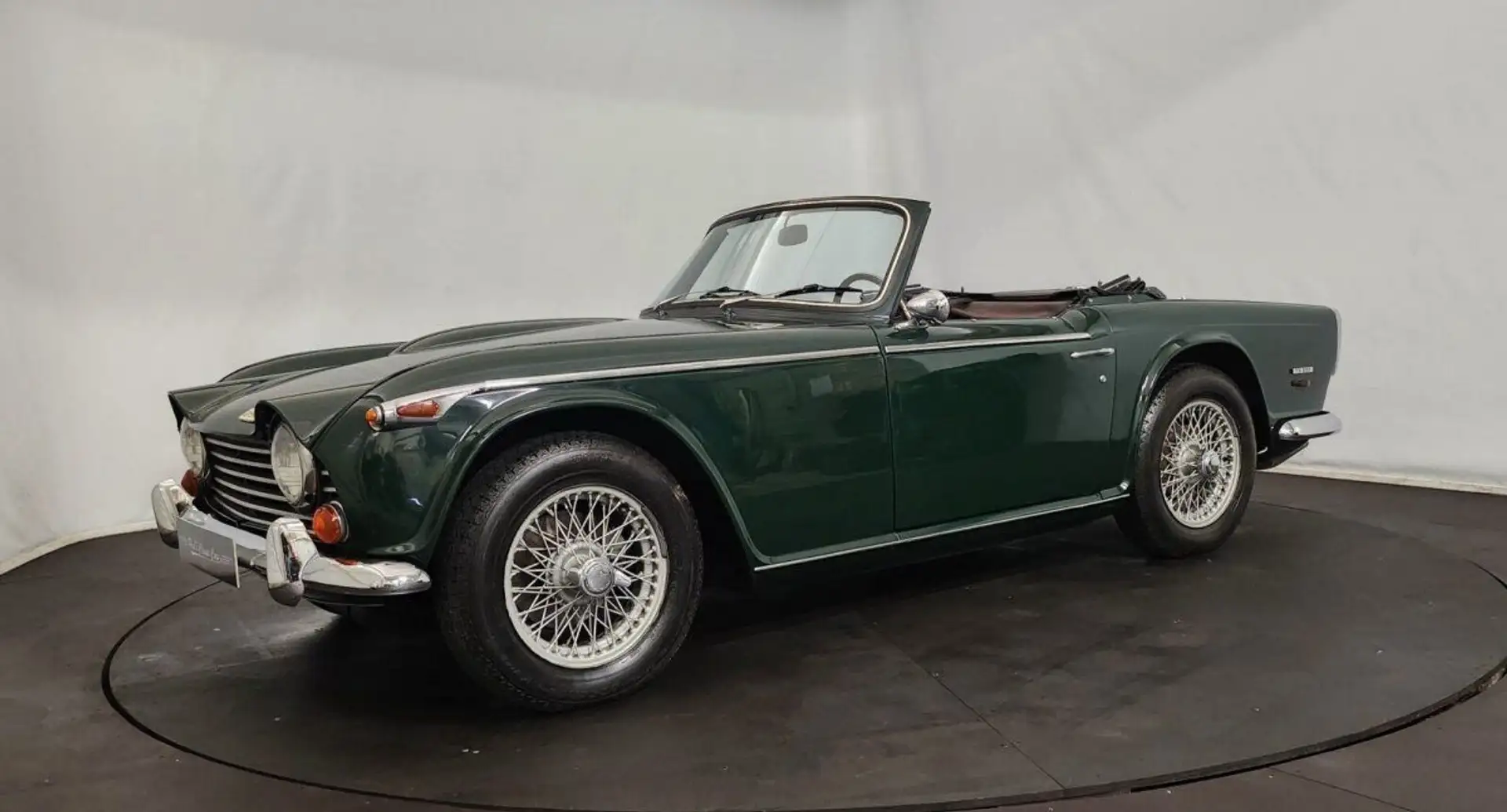Triumph TR2 - 2