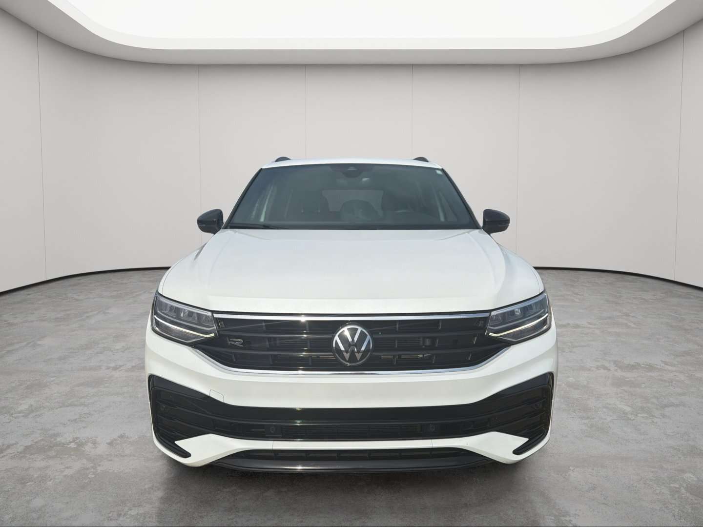 2024 Volkswagen Tiguan Comfortline R-Line Black Edition — снимка 1