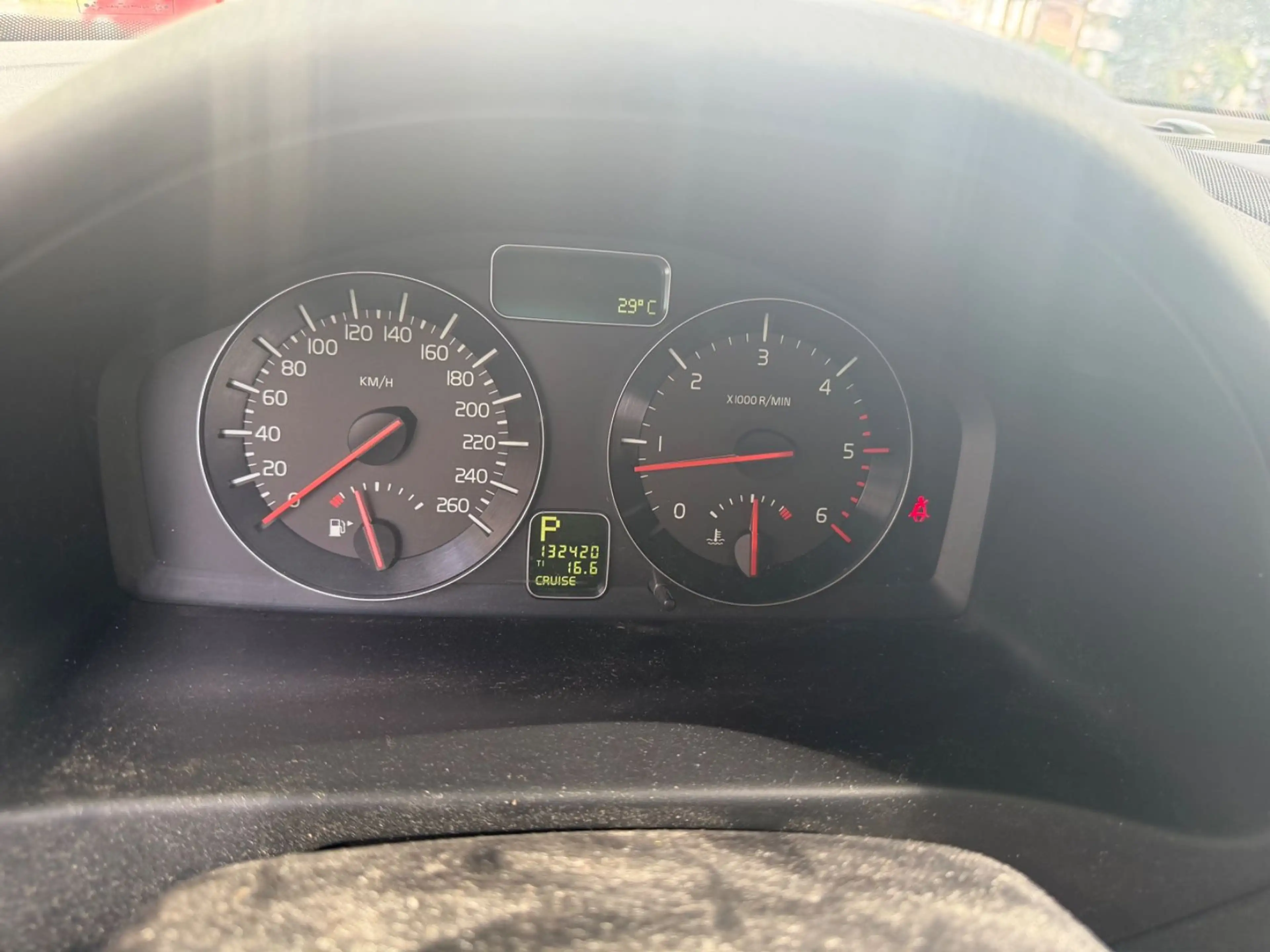 Volvo C70 Cabriolet D5 Summum — photo 12
