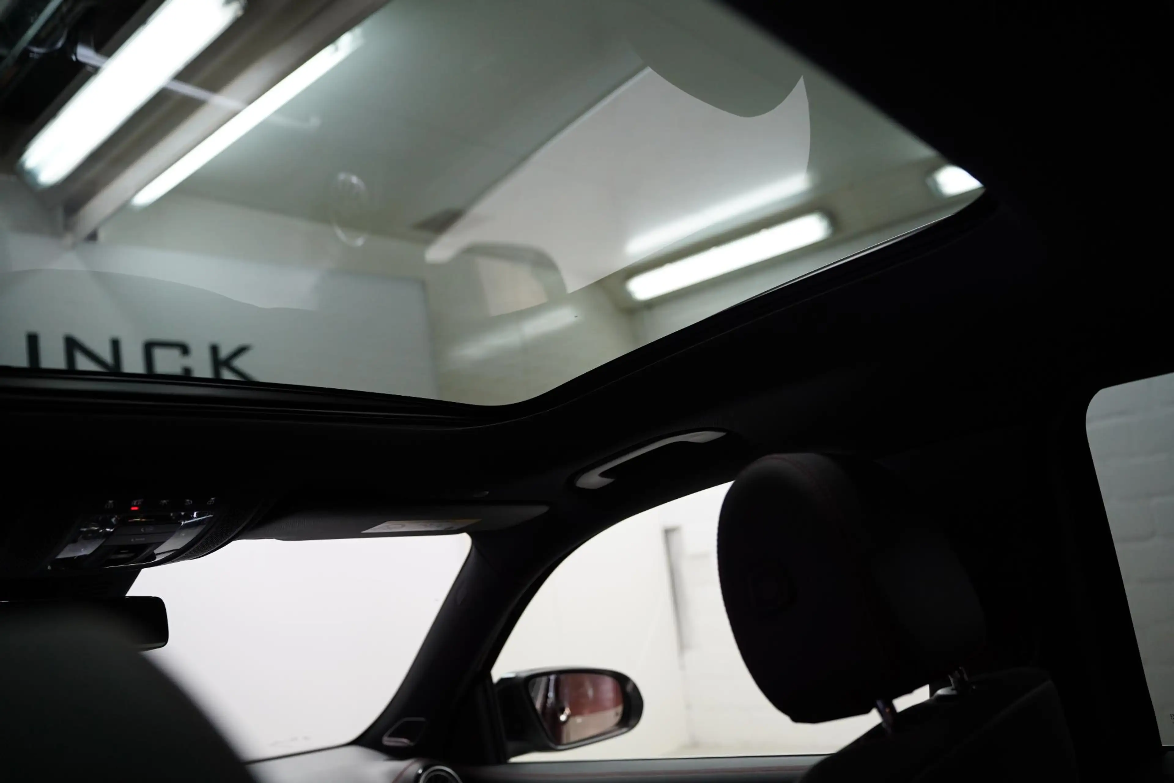 Mercedes-Benz EQB 250 250+ Business Solution AMG 71 kWh |Panoramisch sch — photo 15