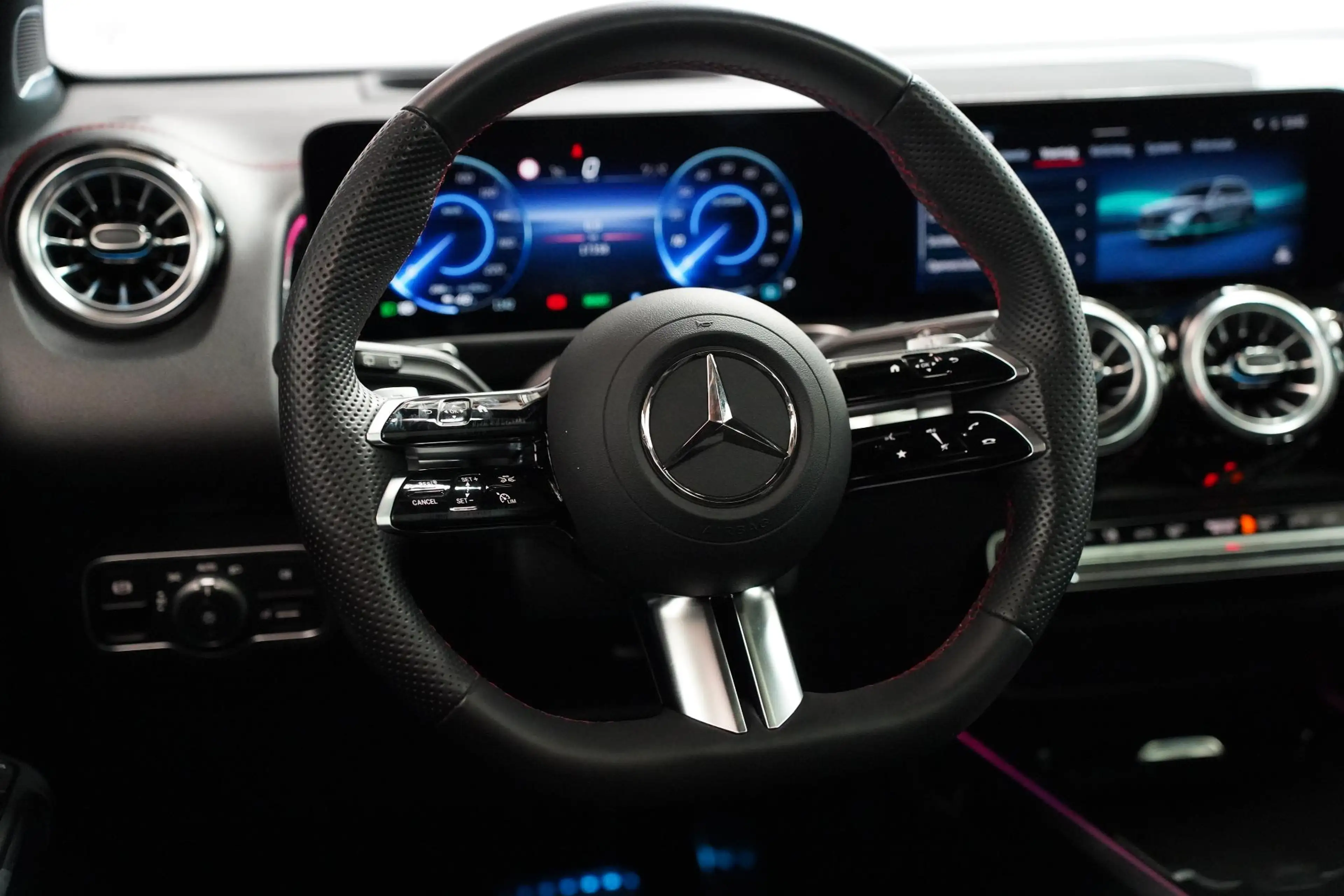 Mercedes-Benz EQB 250 250+ Business Solution AMG 71 kWh |Panoramisch sch — photo 14